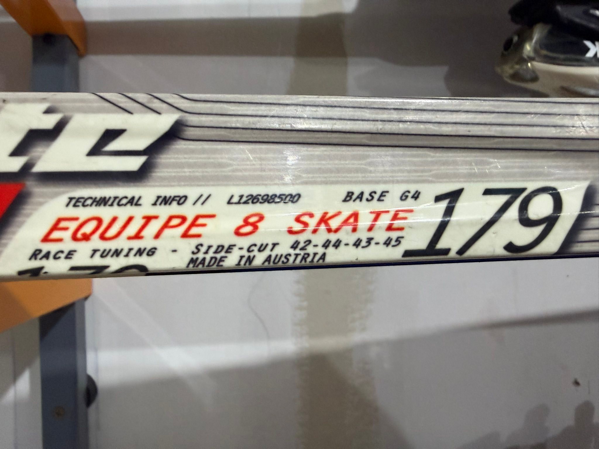 salomon equipe 8 skate skis sizing RS w/ Prolink Pro but they are constructed with powered camber to efficiently propel your body forward naturally Salomon - hardgoods 13/14 by
