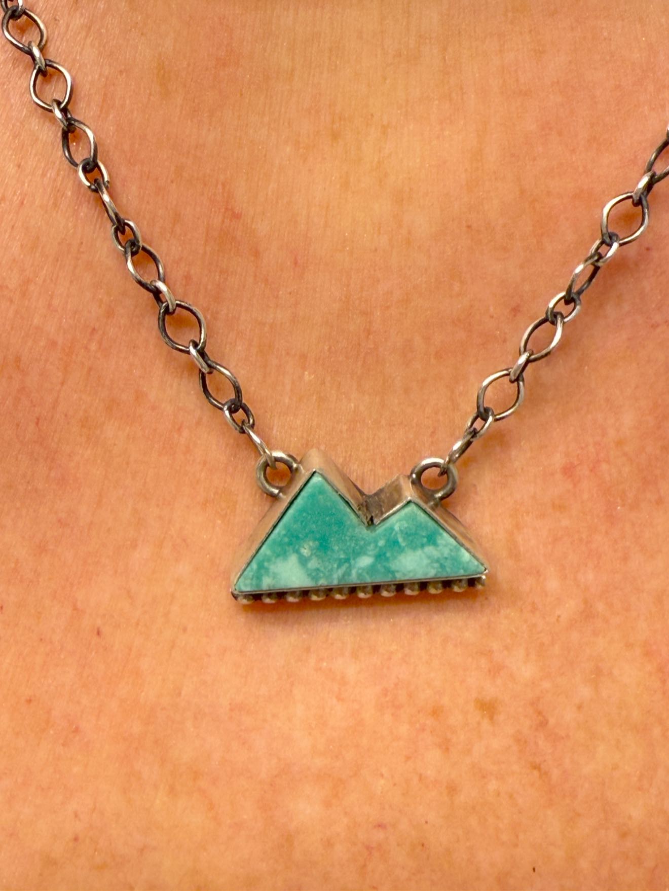 Who made Navajo sleeping beauty turquoise necklace?