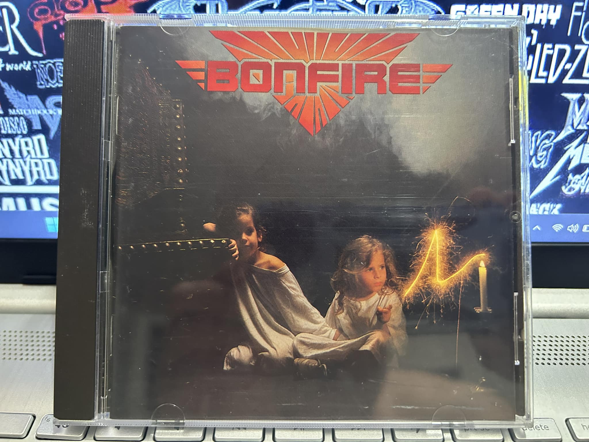 Bonfire-Don't touch the Light/1986