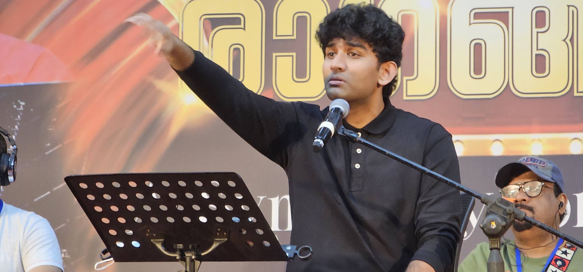 Navaneeth Unnikrishnan - Singer