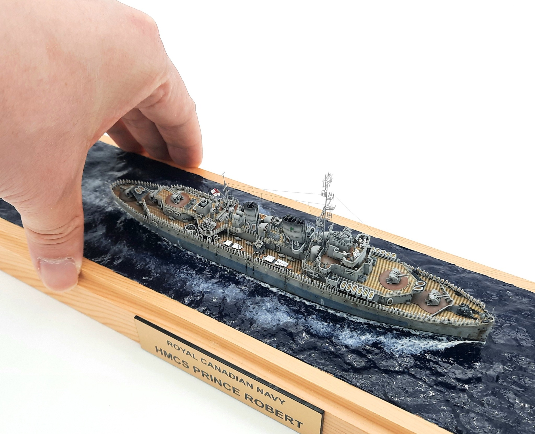 Ship Models | 1/700 Royal Canadian Navy Auxiliary Anti-aircraft Cruiser ...
