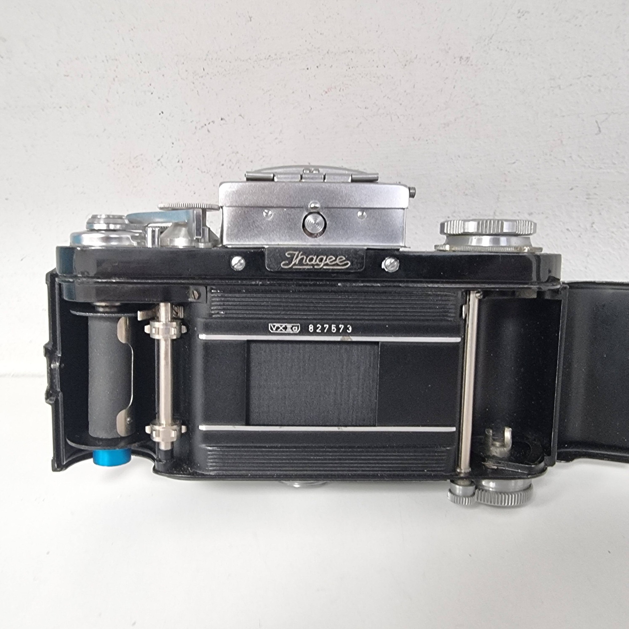 What Exakta Varex IIa model has a Carl Zeiss Biotar 58mm f/2 lens?