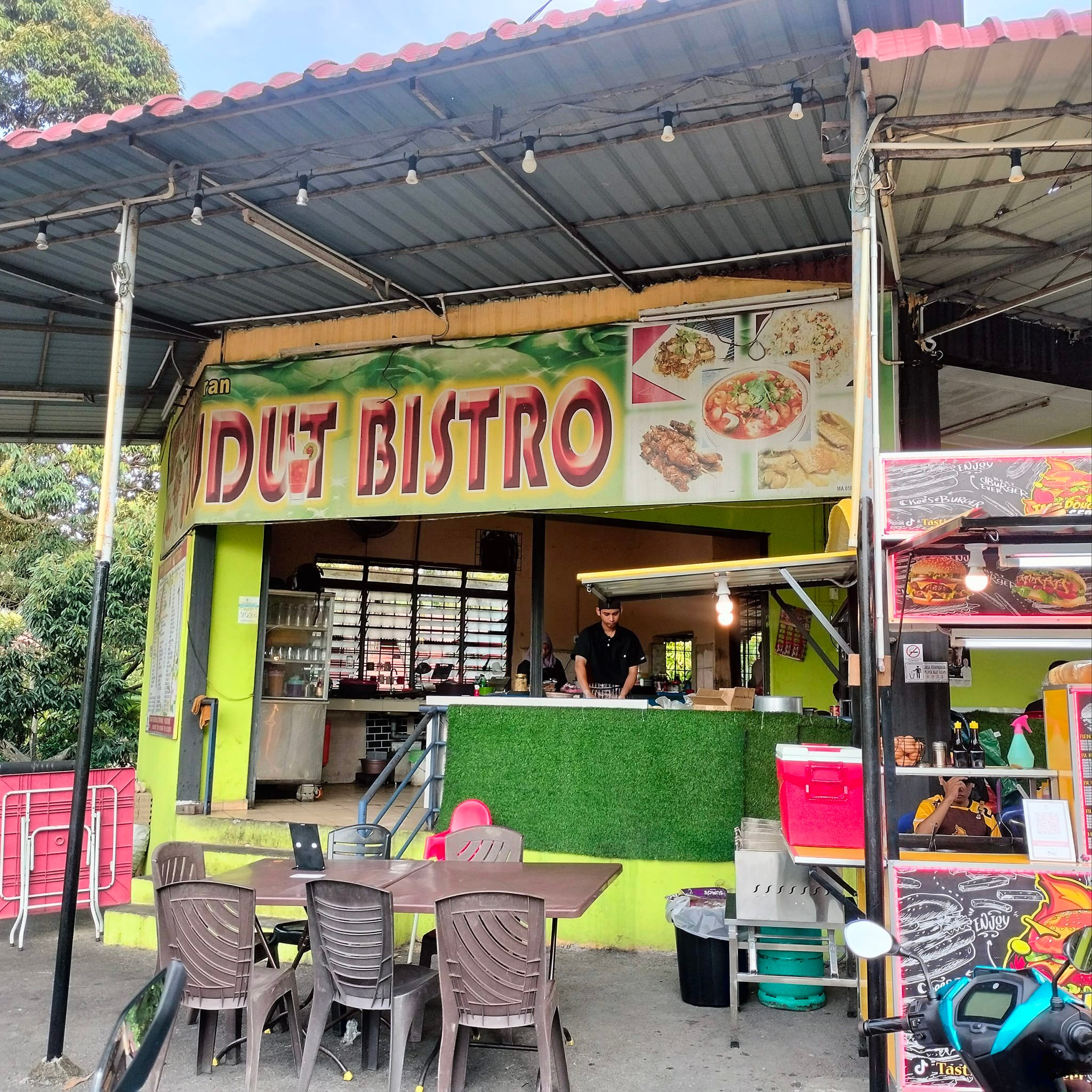 Sudut bistro | Tampin