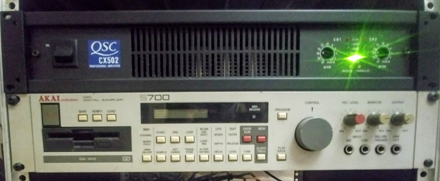 Akai S700 sampler with Quick Disk floppy drive