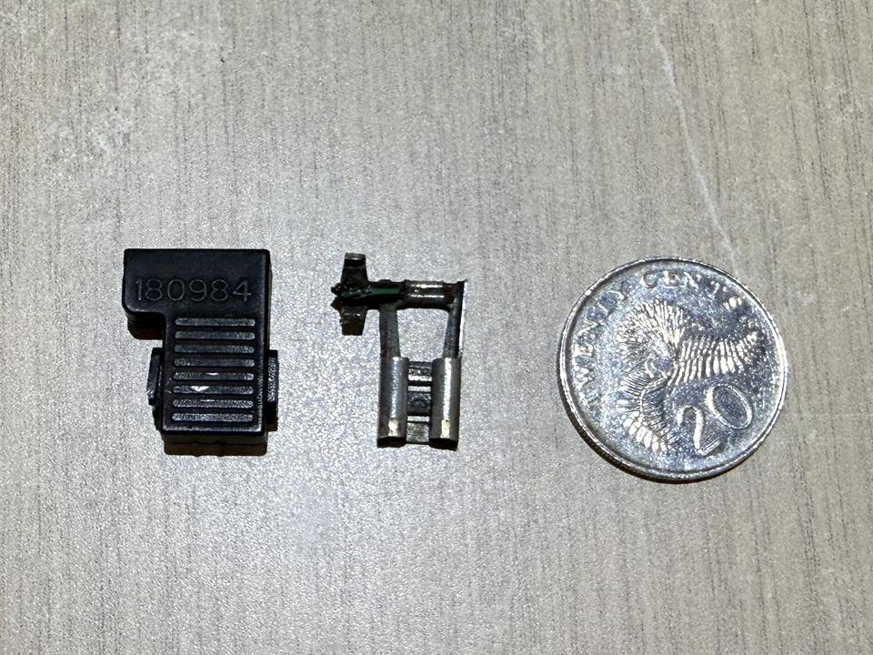 テスト How to reconnect a motorcycle horn wire without a crimping tool?