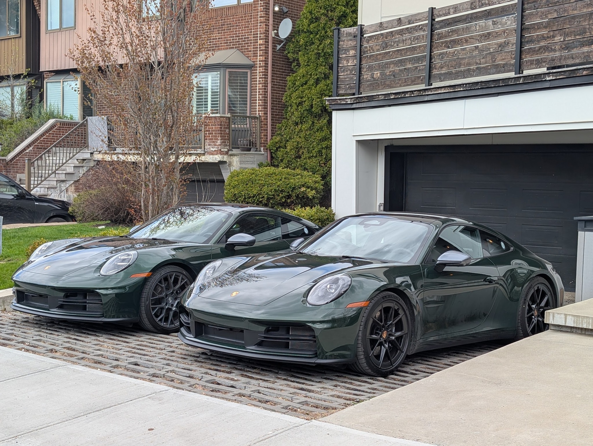 Sherwood green metallic gloss wrap color by Hexis