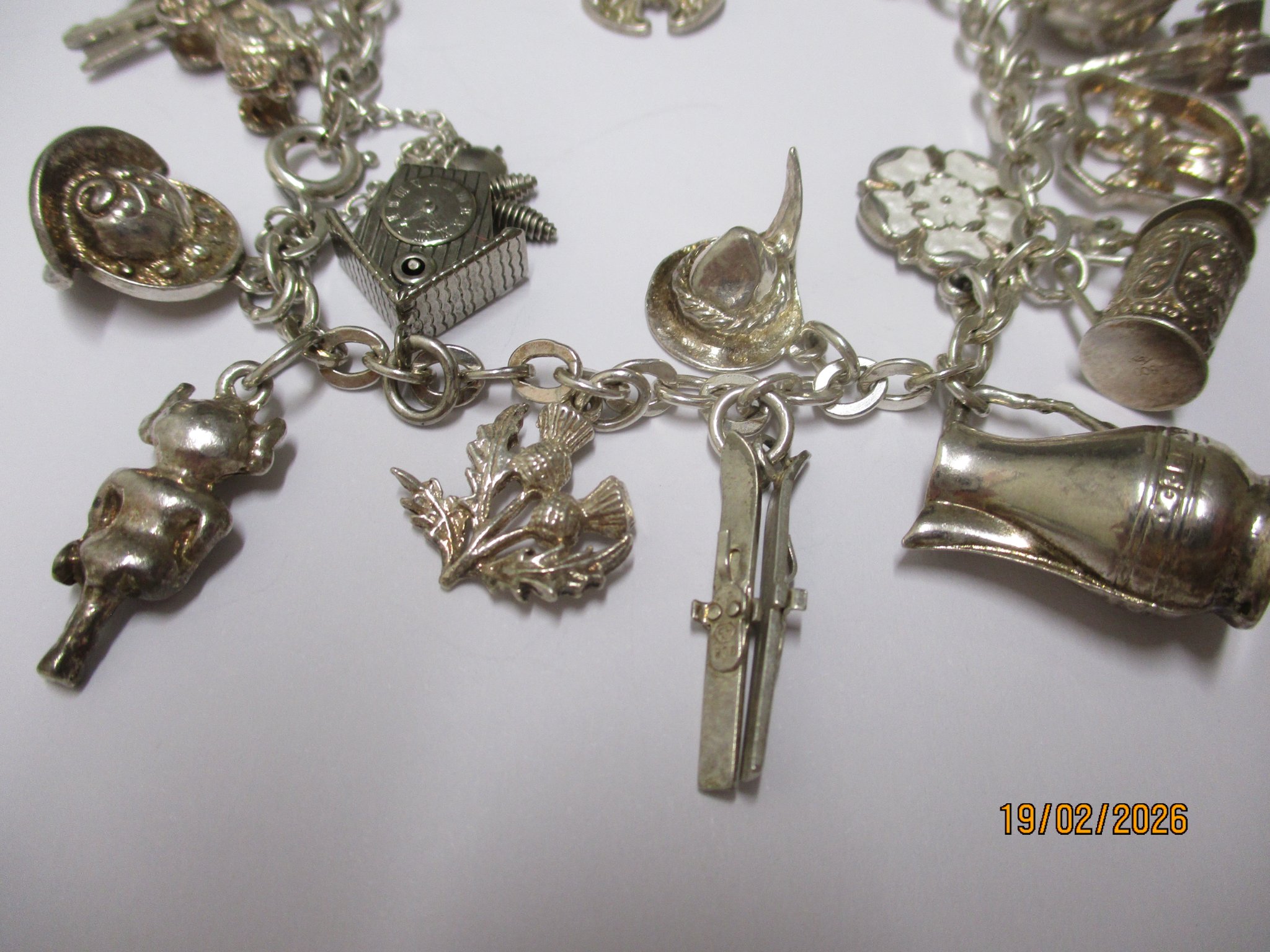 Charme Vintage Argent Sterling 925 - Femme Traditionnelle Galloise - Poids 2.1g, 1.9cm