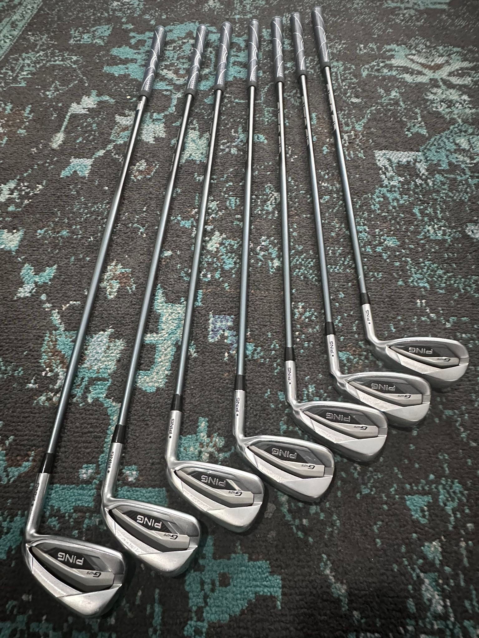 PING G425 Iron Set (5-SW) - Graphite Shafts