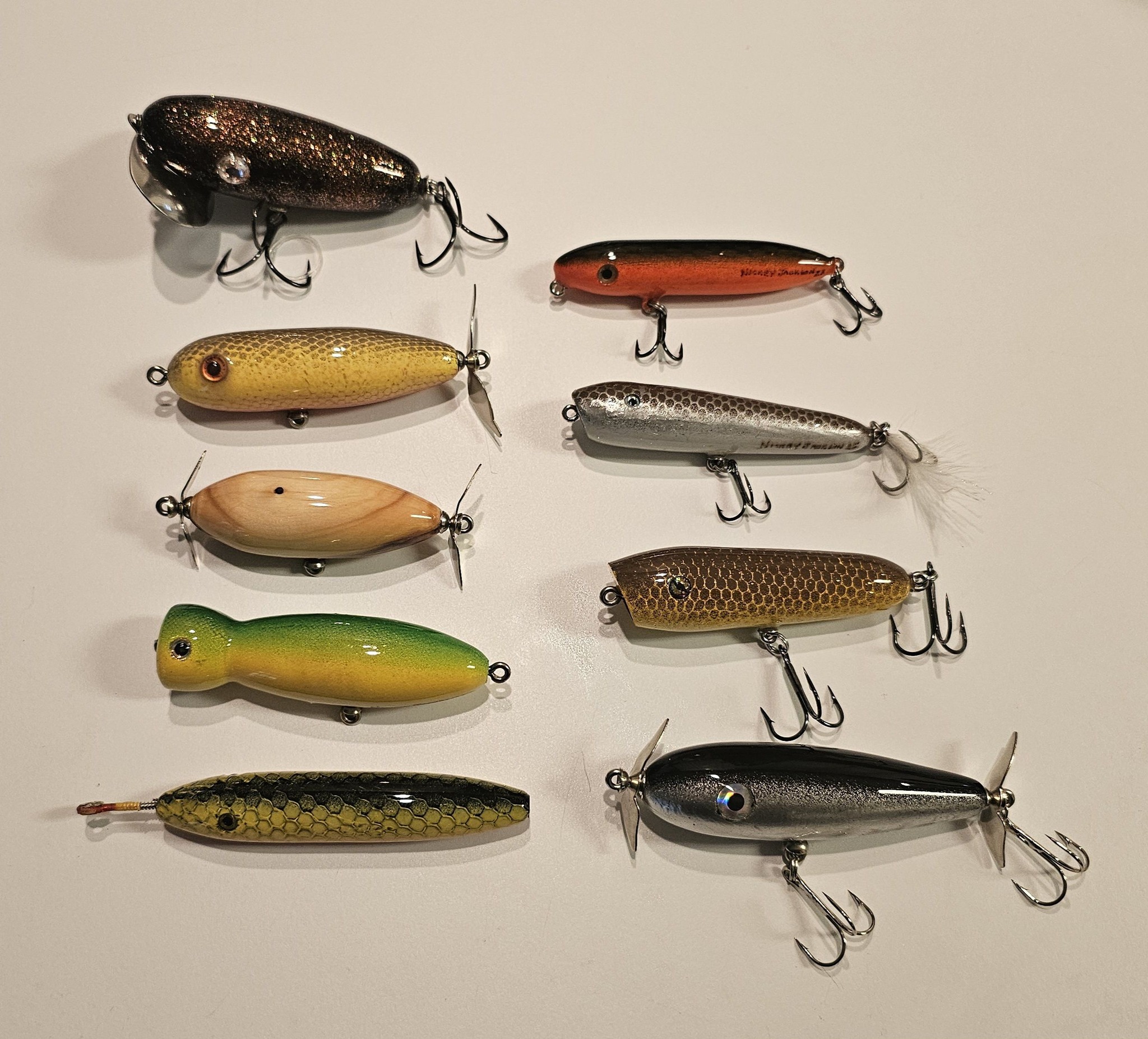 basswood fishing lures Glowing 4.5 Inch Wood Lure With Stainless Diving Lip Minnow Plug Basewood Build For Saltwater Action 1.76 Oz Weight Durable All Day Casting Pop and slash the Tsunami Timber Lure Pencil Popper to imitate fleeing baitfish K Lures Handmade Wooden Peacock