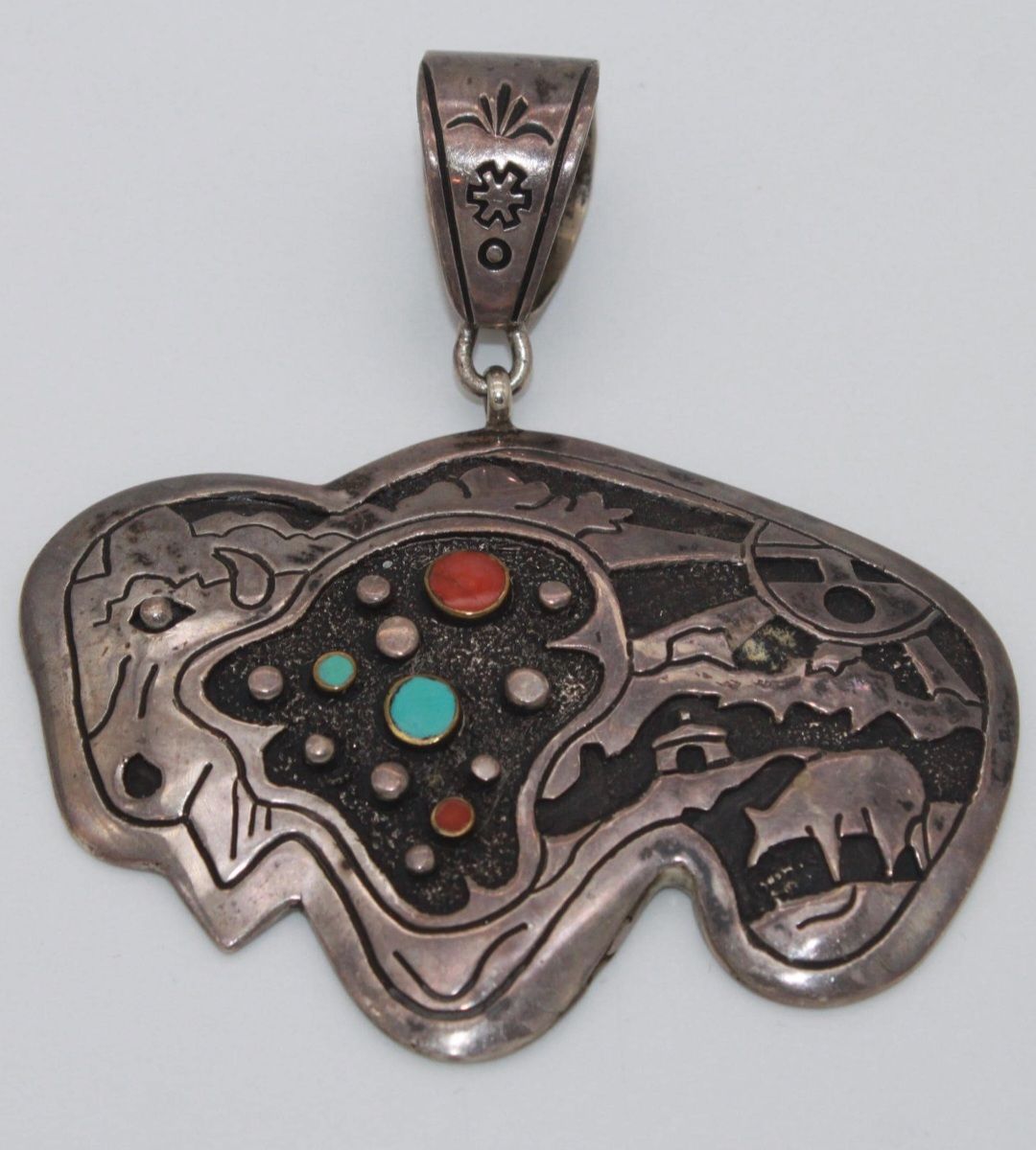 🌹A original Thomas Singer collectible🌹This peice is made by