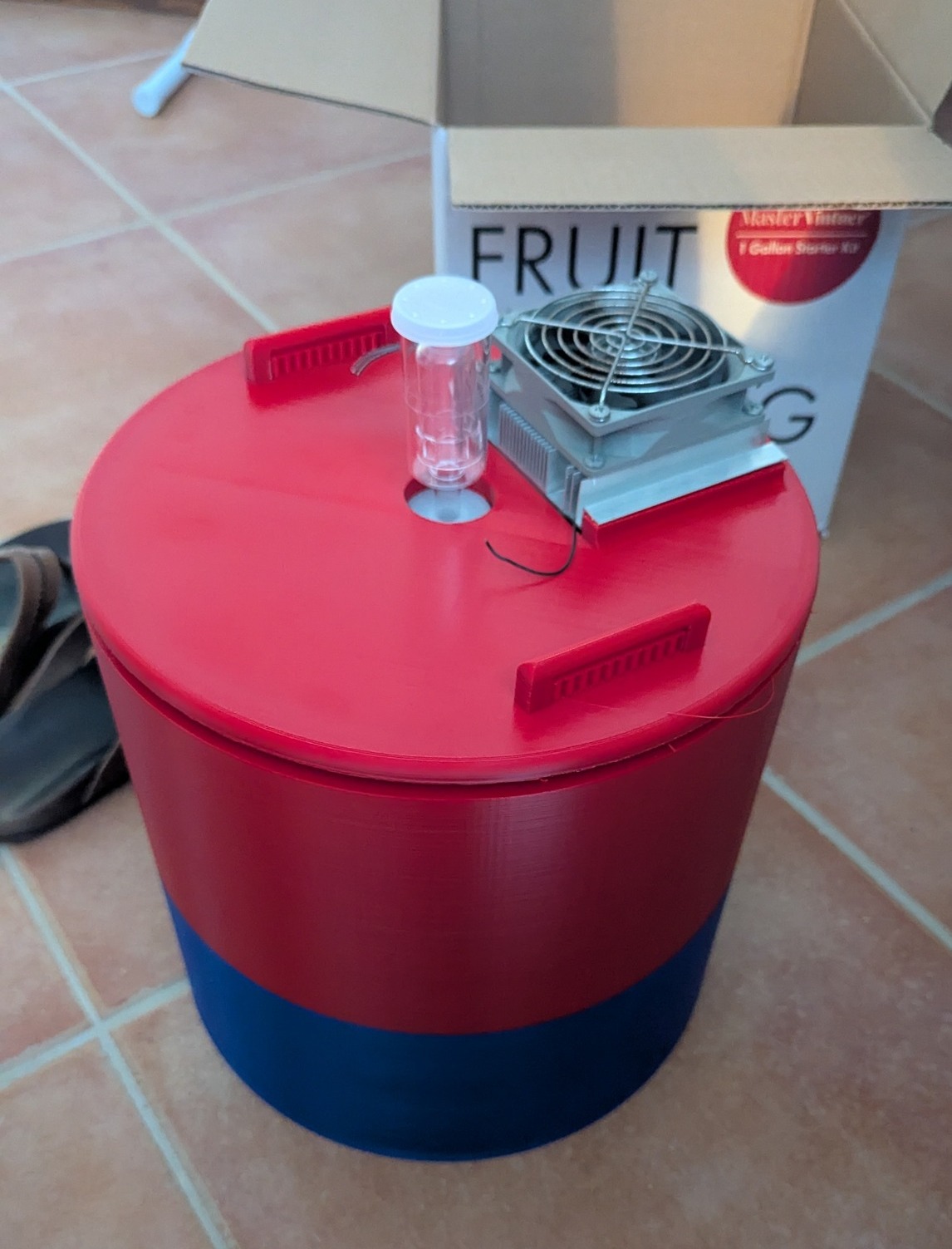 QIDI Max4 3D printed controlled temperature enclosure for wine