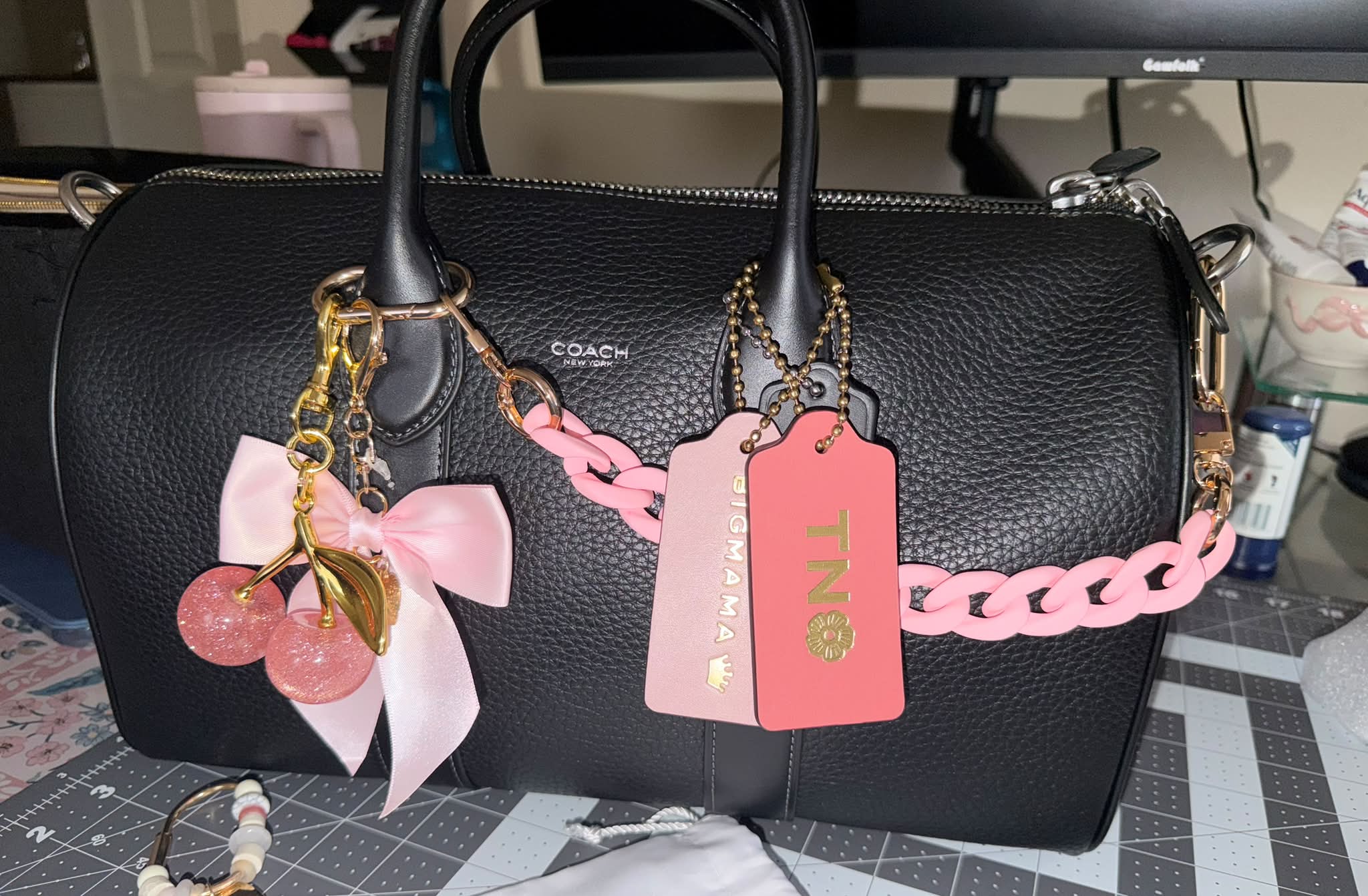 Pink accessories for Coach handbag COACH Poppy accessory porch 