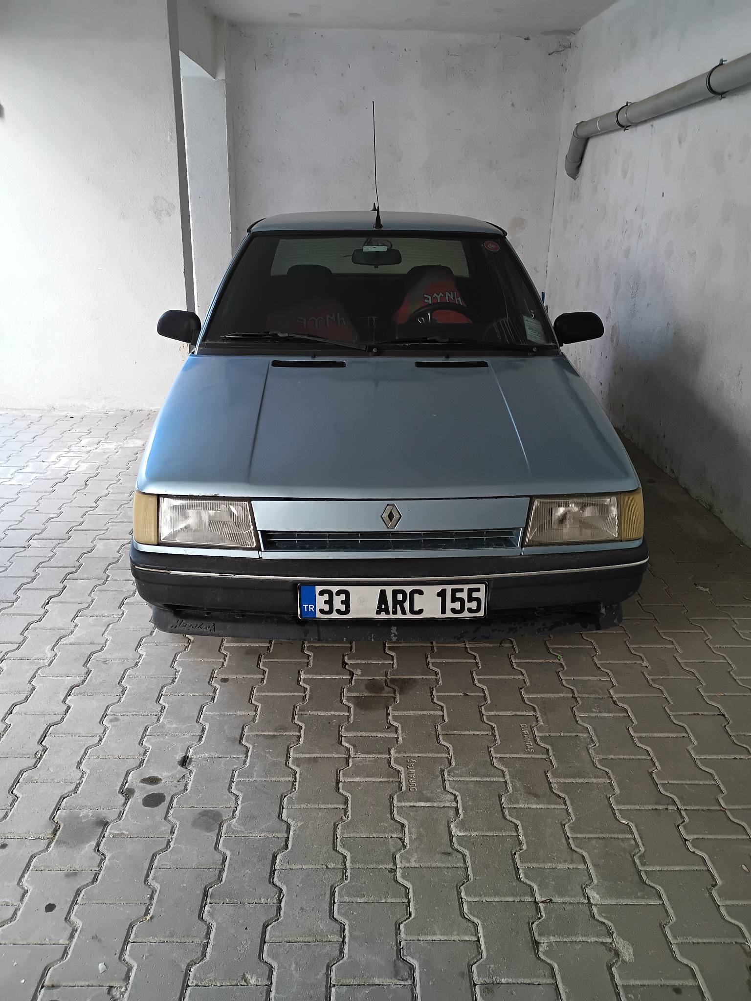 1993 model orta kasa Broadway komple boyali yürüyeni sorunsuz