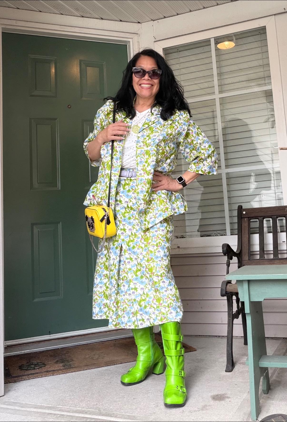 Mixing vintage linen suit with modern Saphira boots