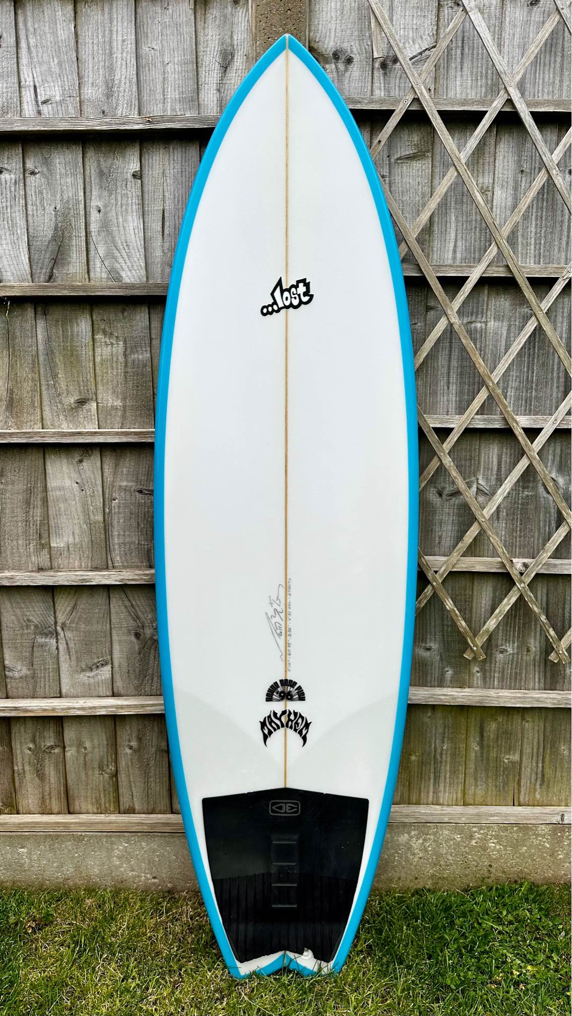 What are the nose and tail dimensions of the 5'2