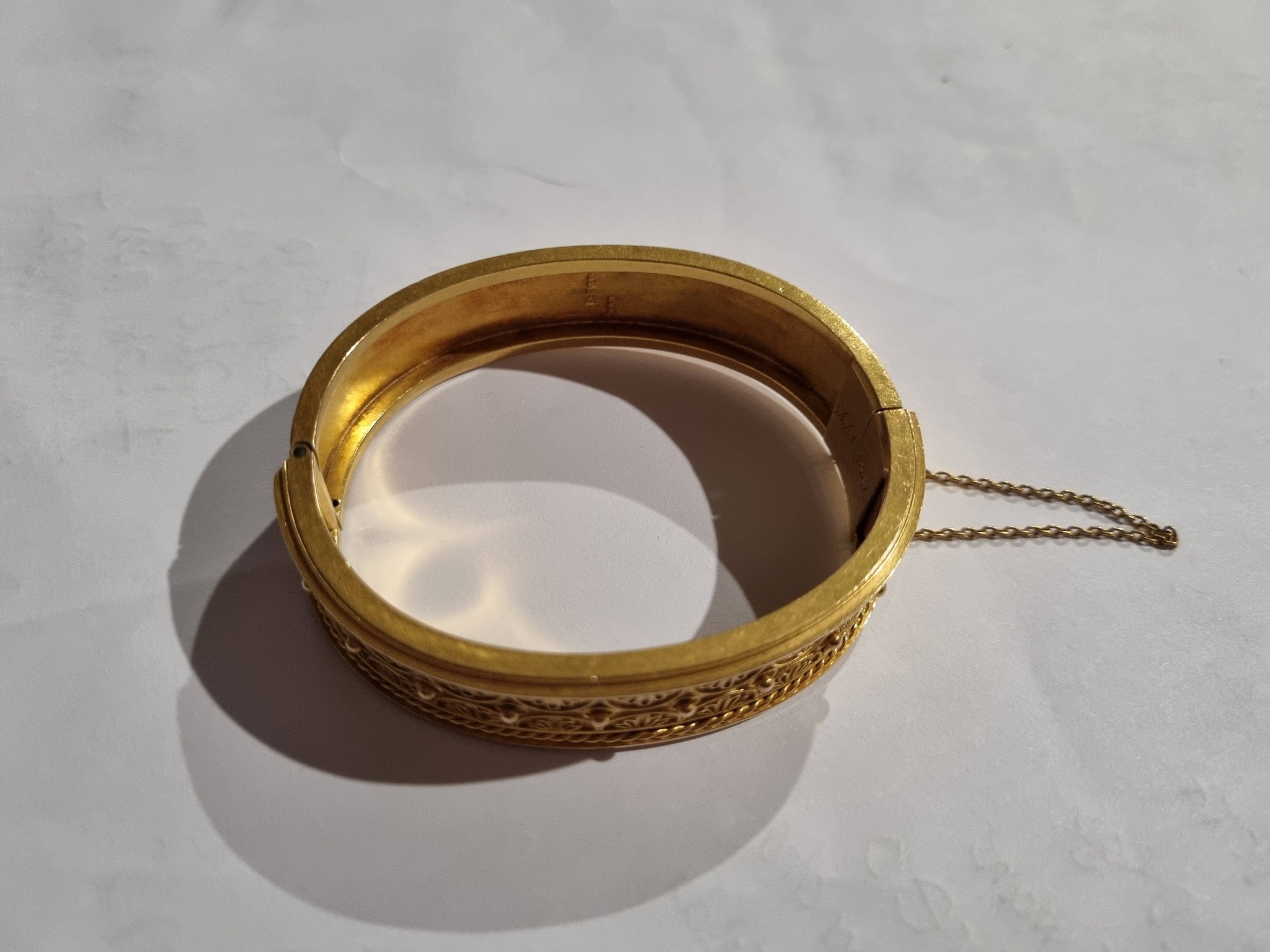 What is this vintage rat bangle bracelet?