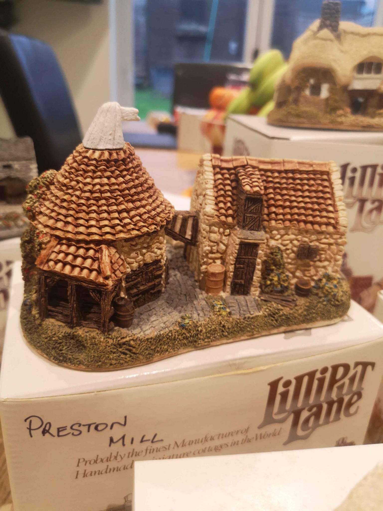 Selling Lilliput Lane collection, how to proceed?