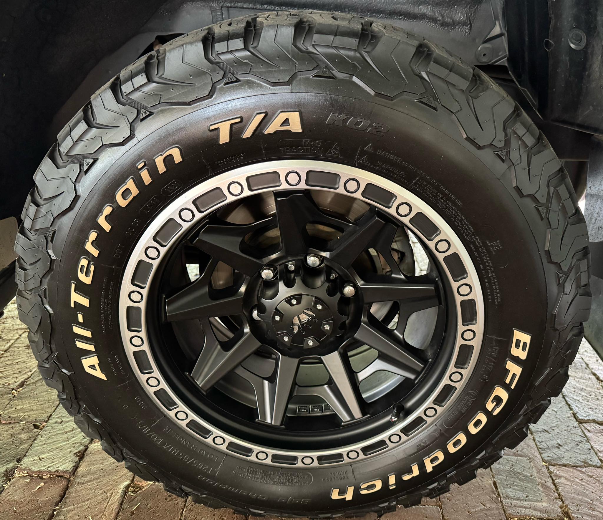 PRADO TIRE SUMMER TIRE SIZE:265/55R19 Changing tyre size on 2022