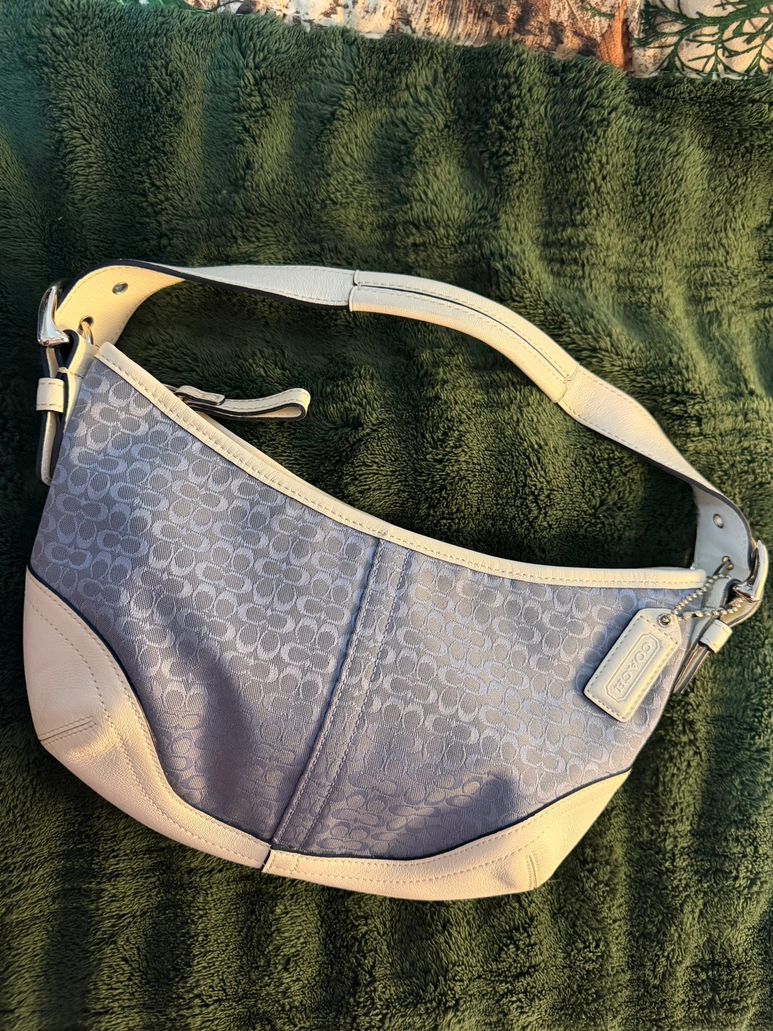 ✨ Authentic Vintage Coach Shoulder Bag ✨
