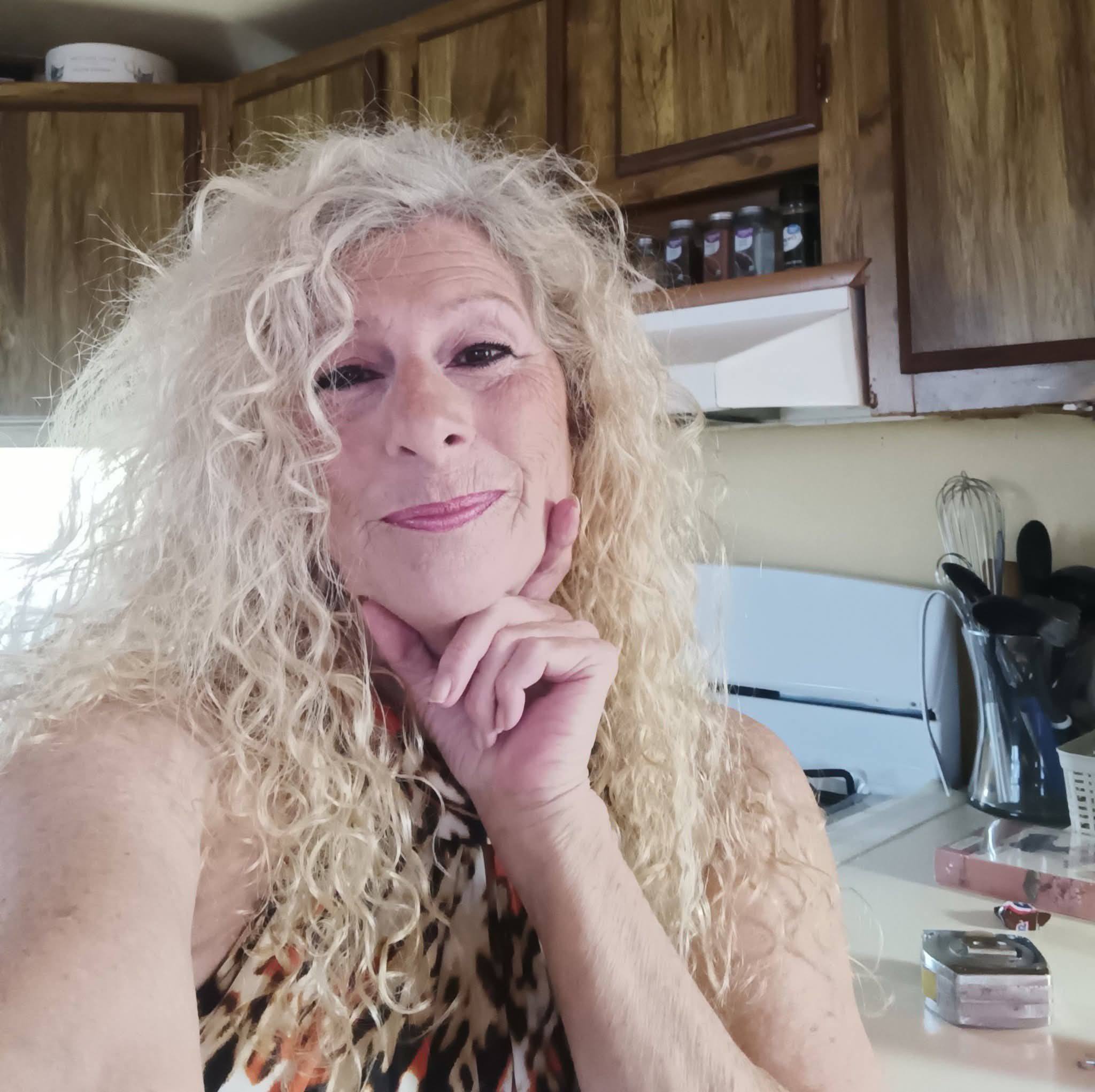 She's back for more video! Lookin good! 🕷️🕸️ Lol! 😆 | Dawne Butler