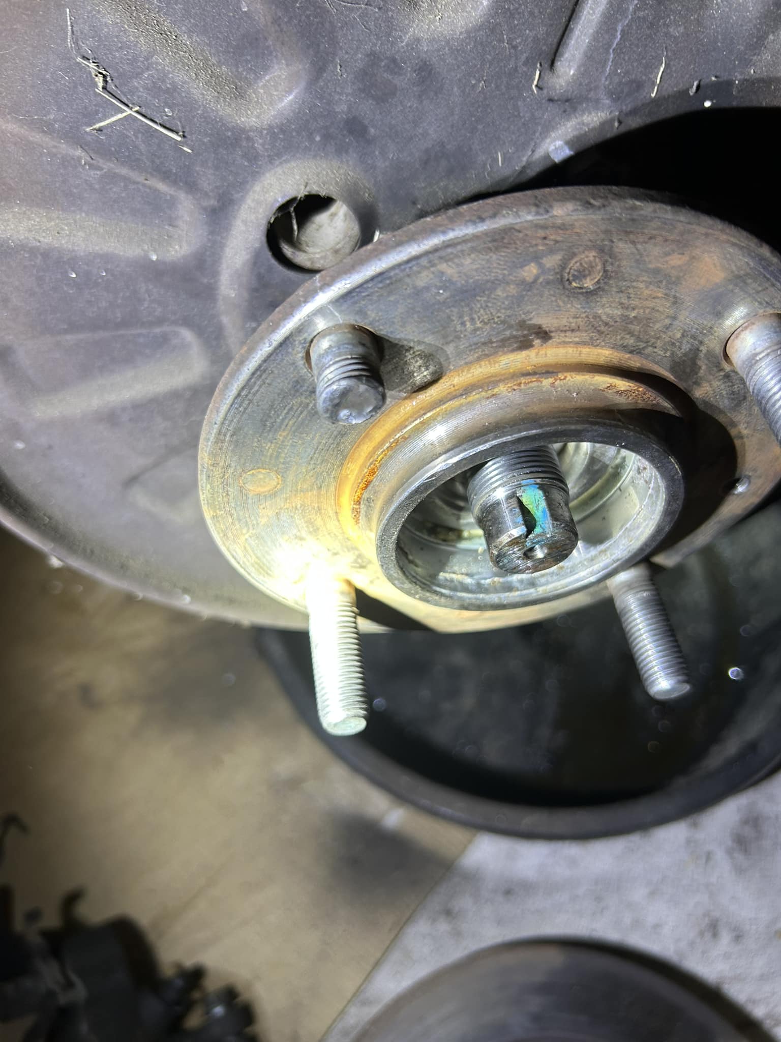 How to fix a broken stud on a fork