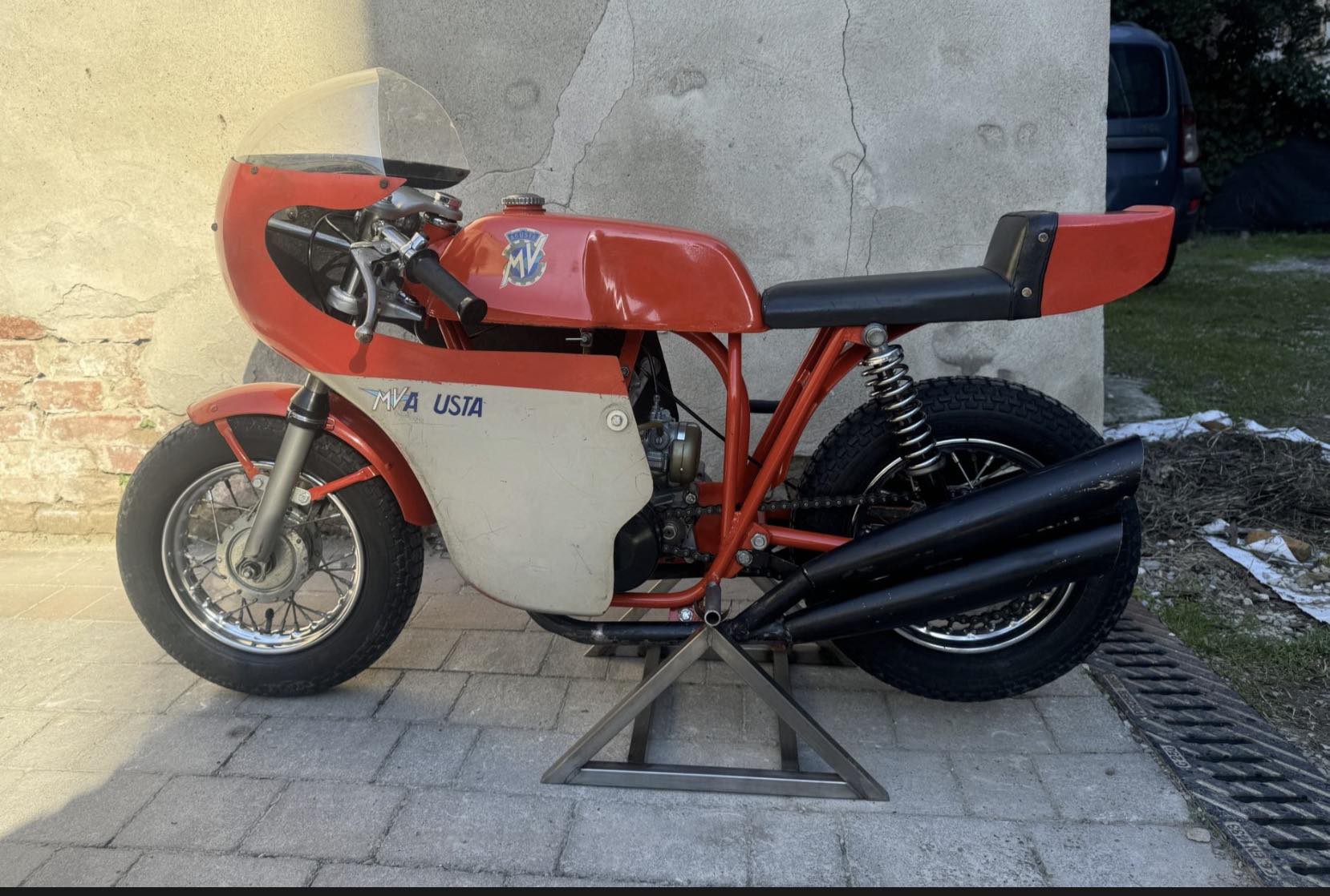 Restomod” Novara XR made in Japan