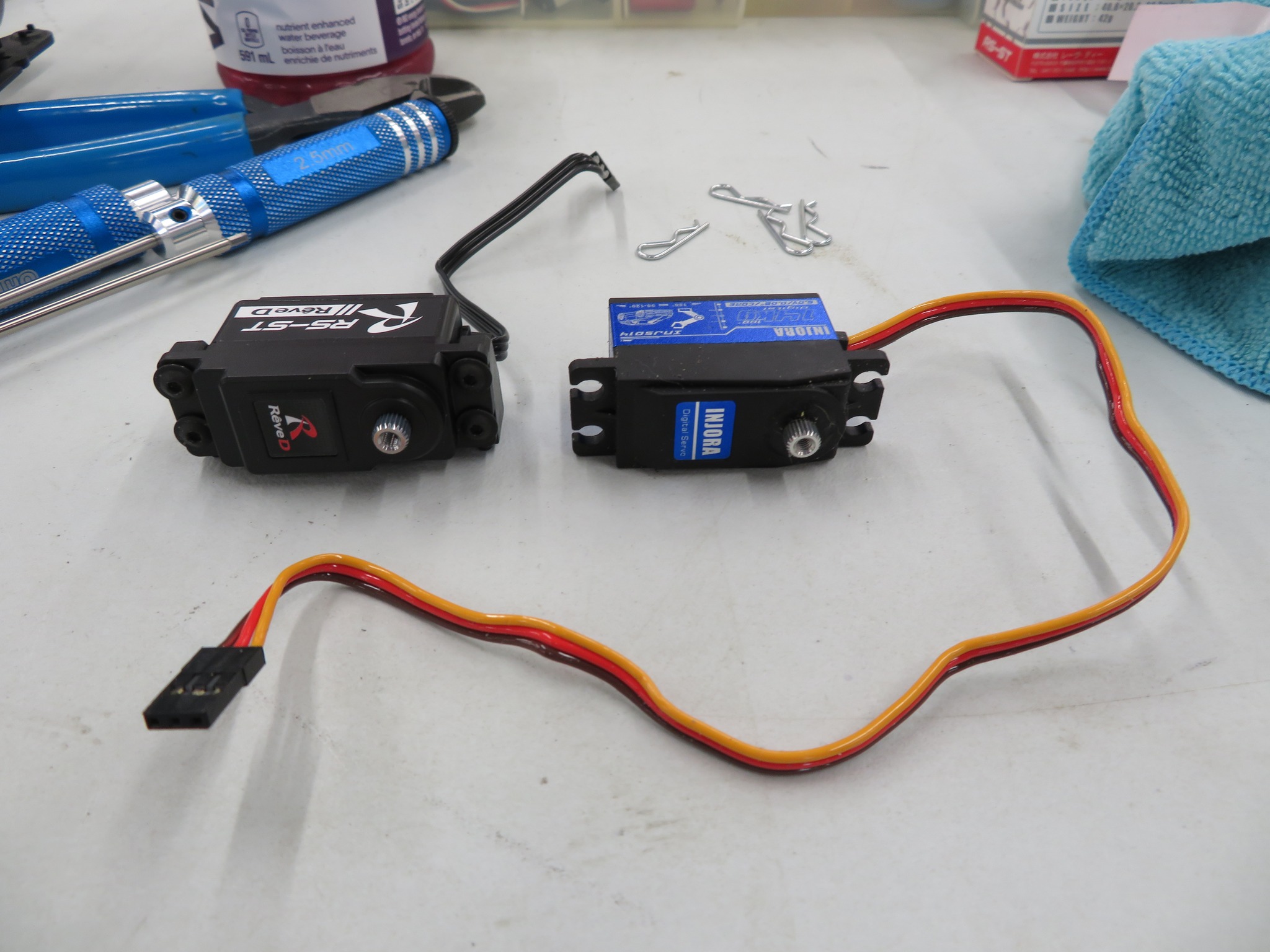 Any good setup for reveD rs-st servo together with revox gyro,