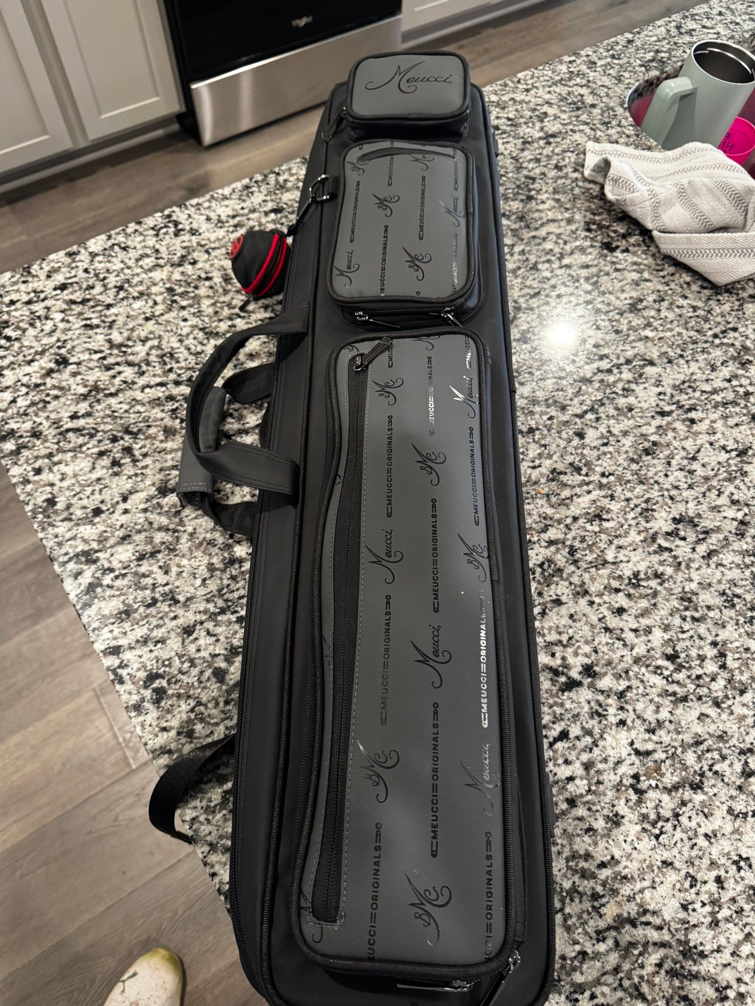 Meucci 333-1 pool cue for sale