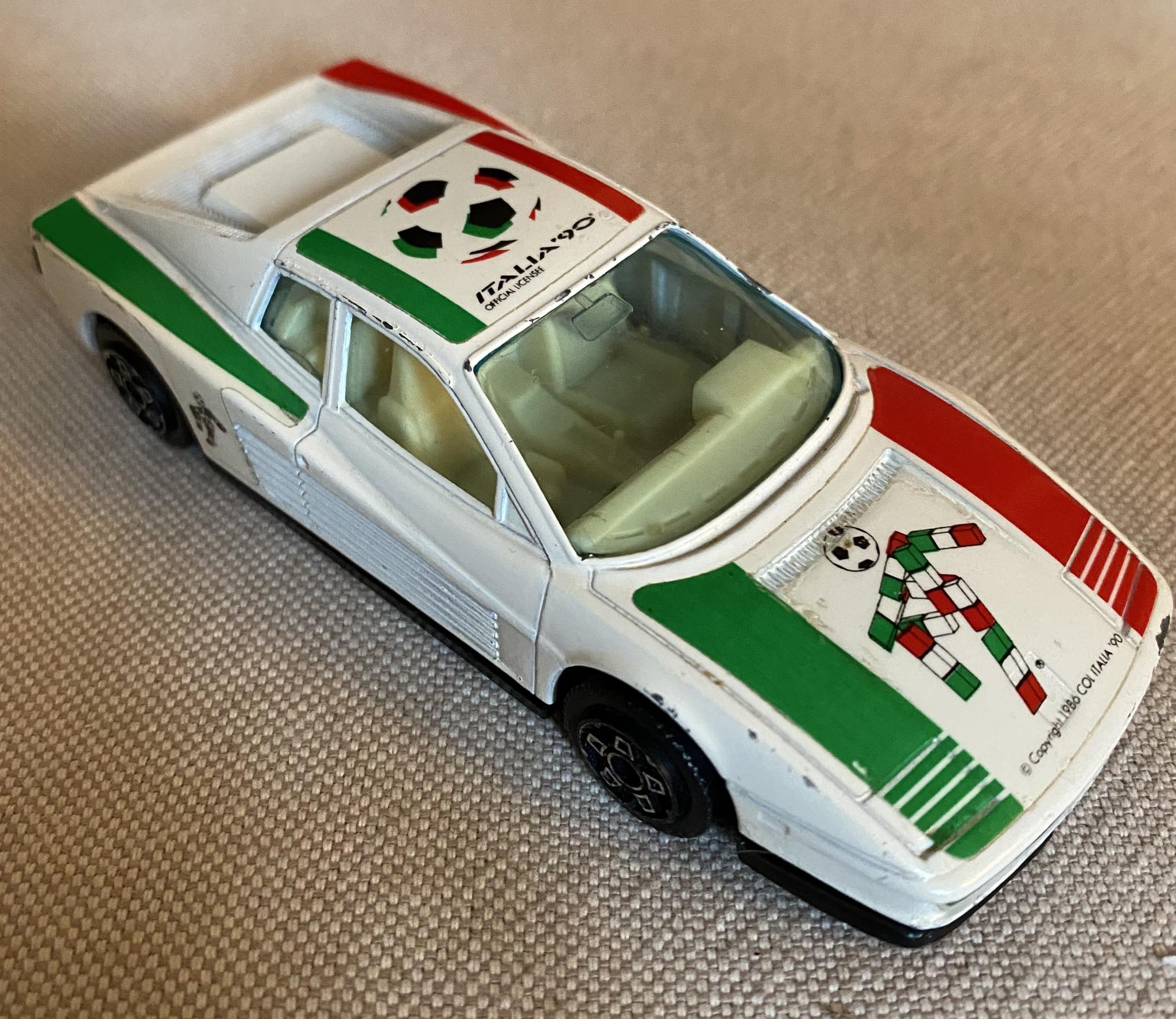 Ferrari testarossa 1/43