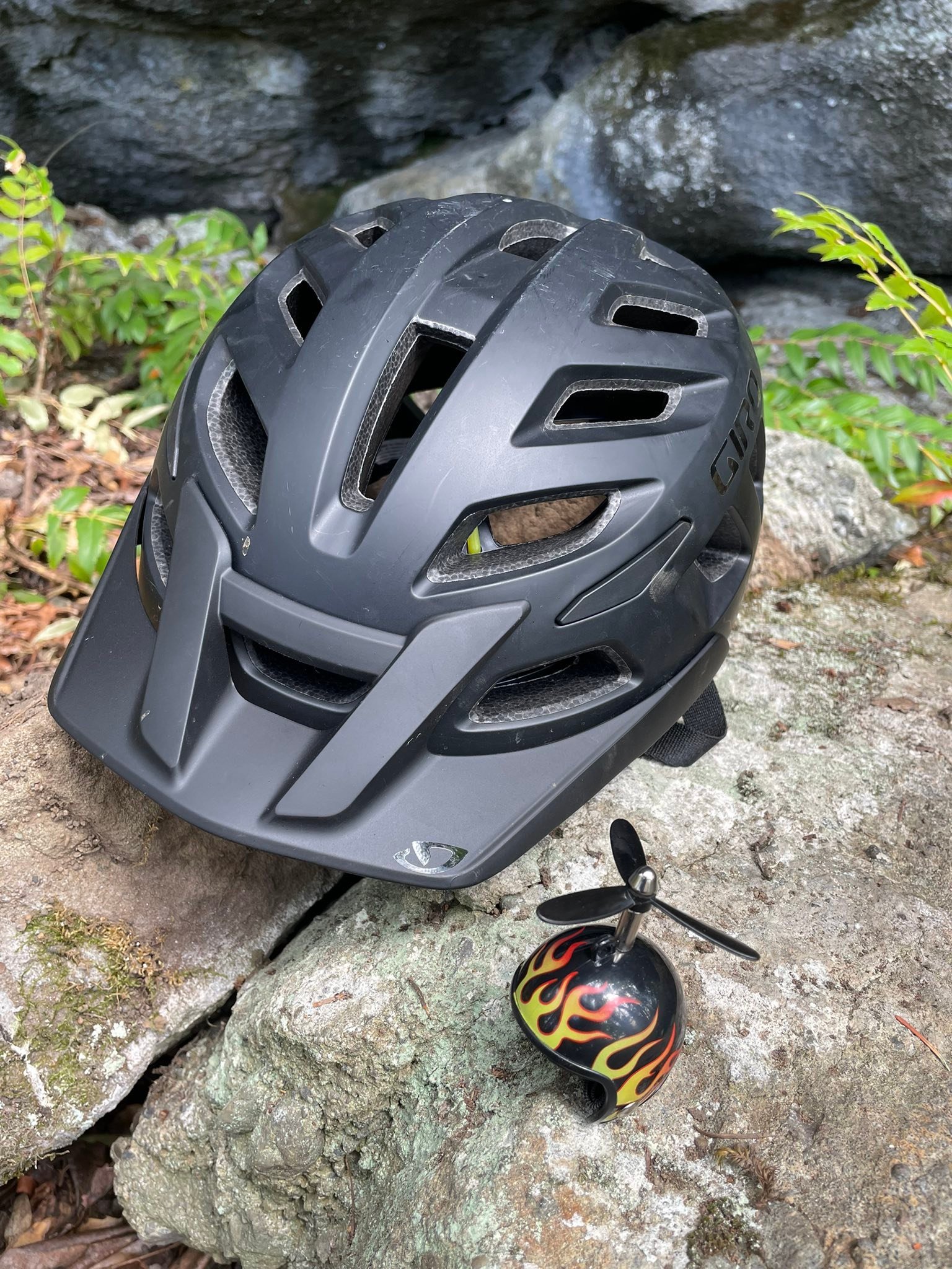 bike helmet propeller LOW PRO Certified - SPITFIRE SIGNATURE EDITION - BLACK SWIRL Akozon Helmet Propeller, Rubber and