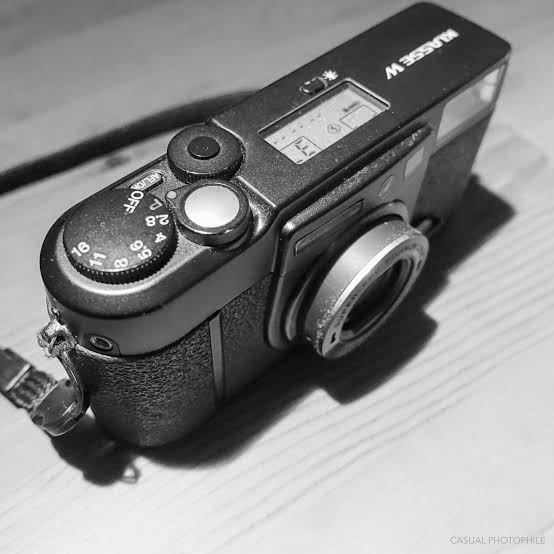 Where to find Fujifilm Klasse W battery cover?
