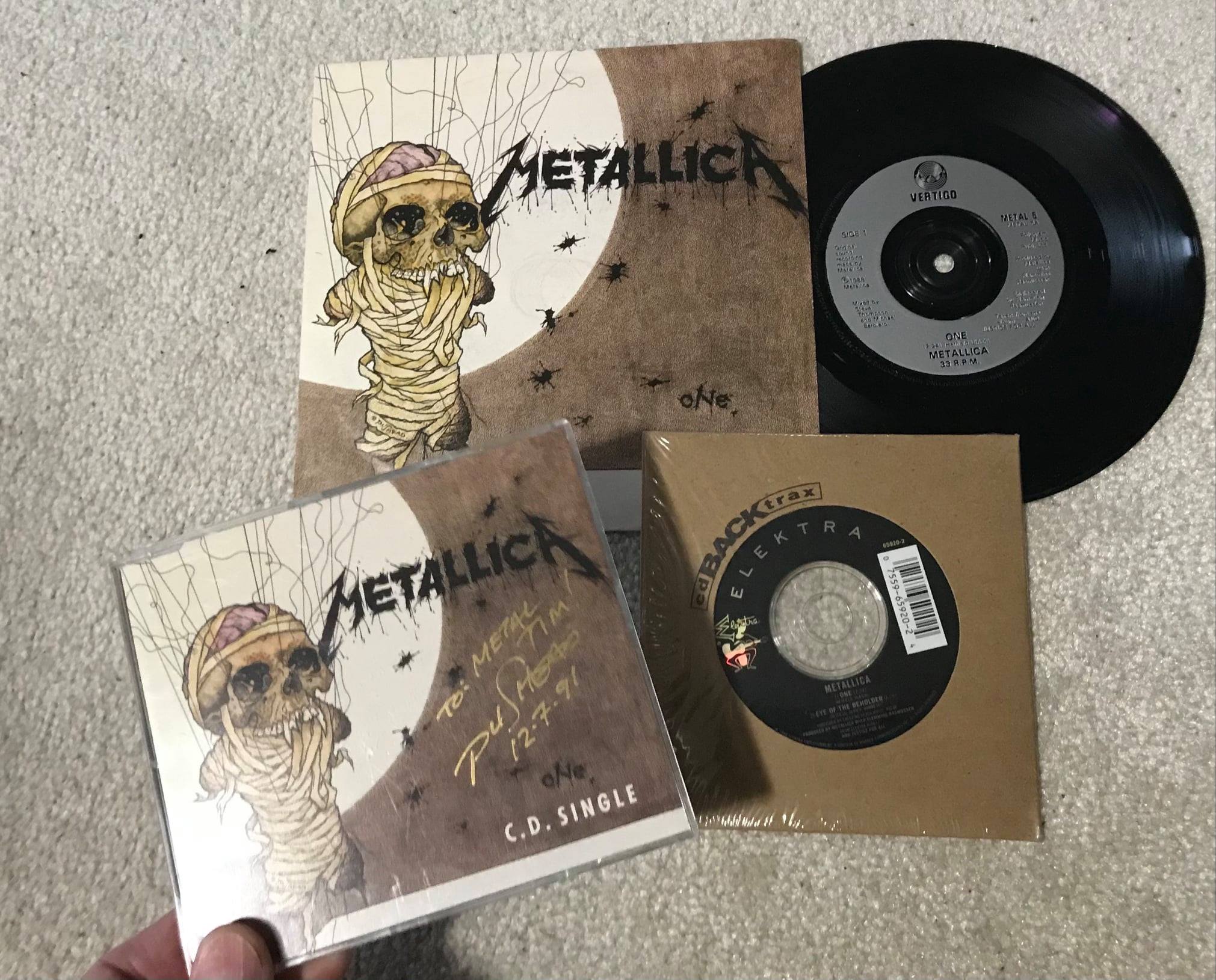 On January 21, 1989: Vertigo Records released the EP 