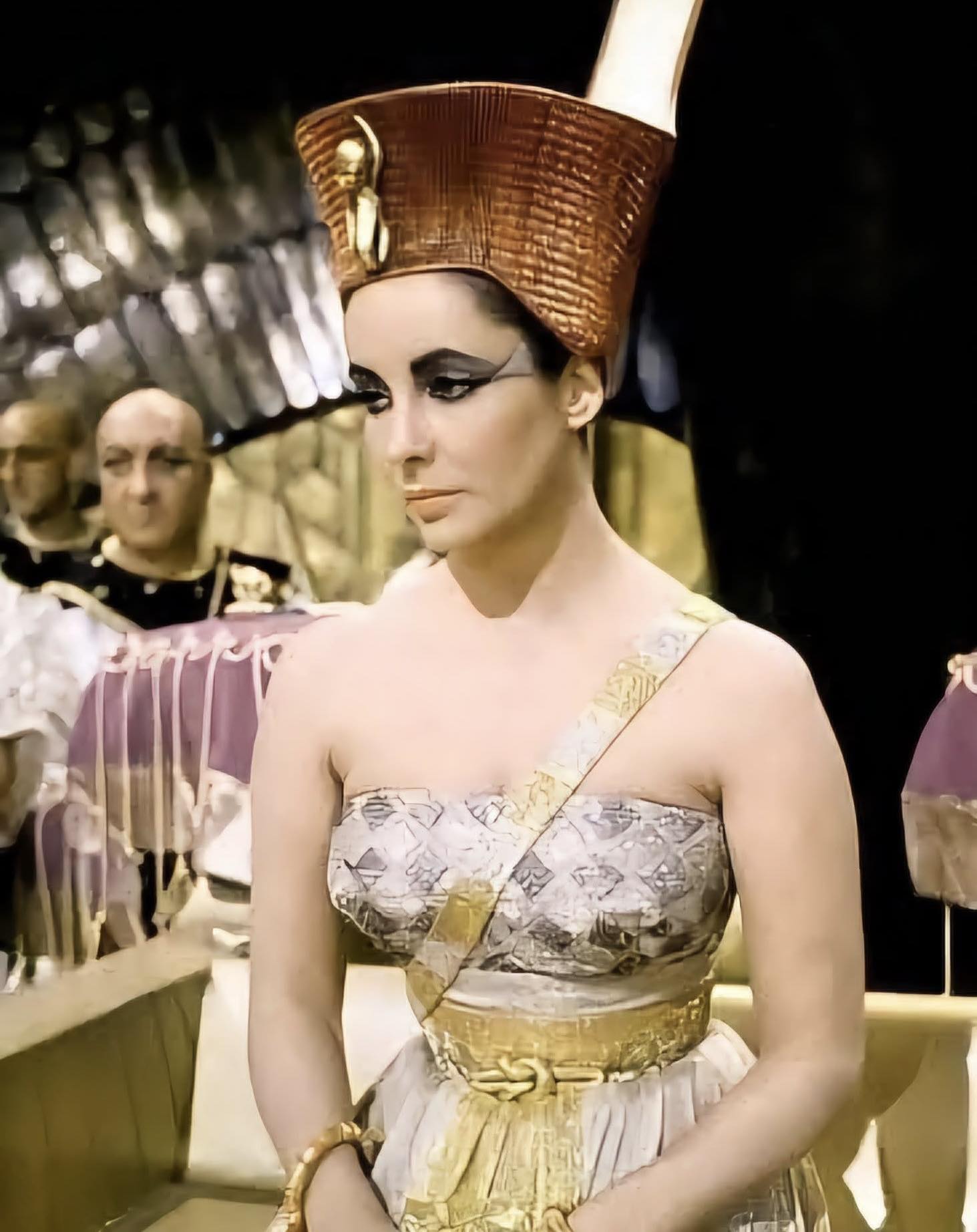 elizabeth taylor cleopatra gold dress as in 