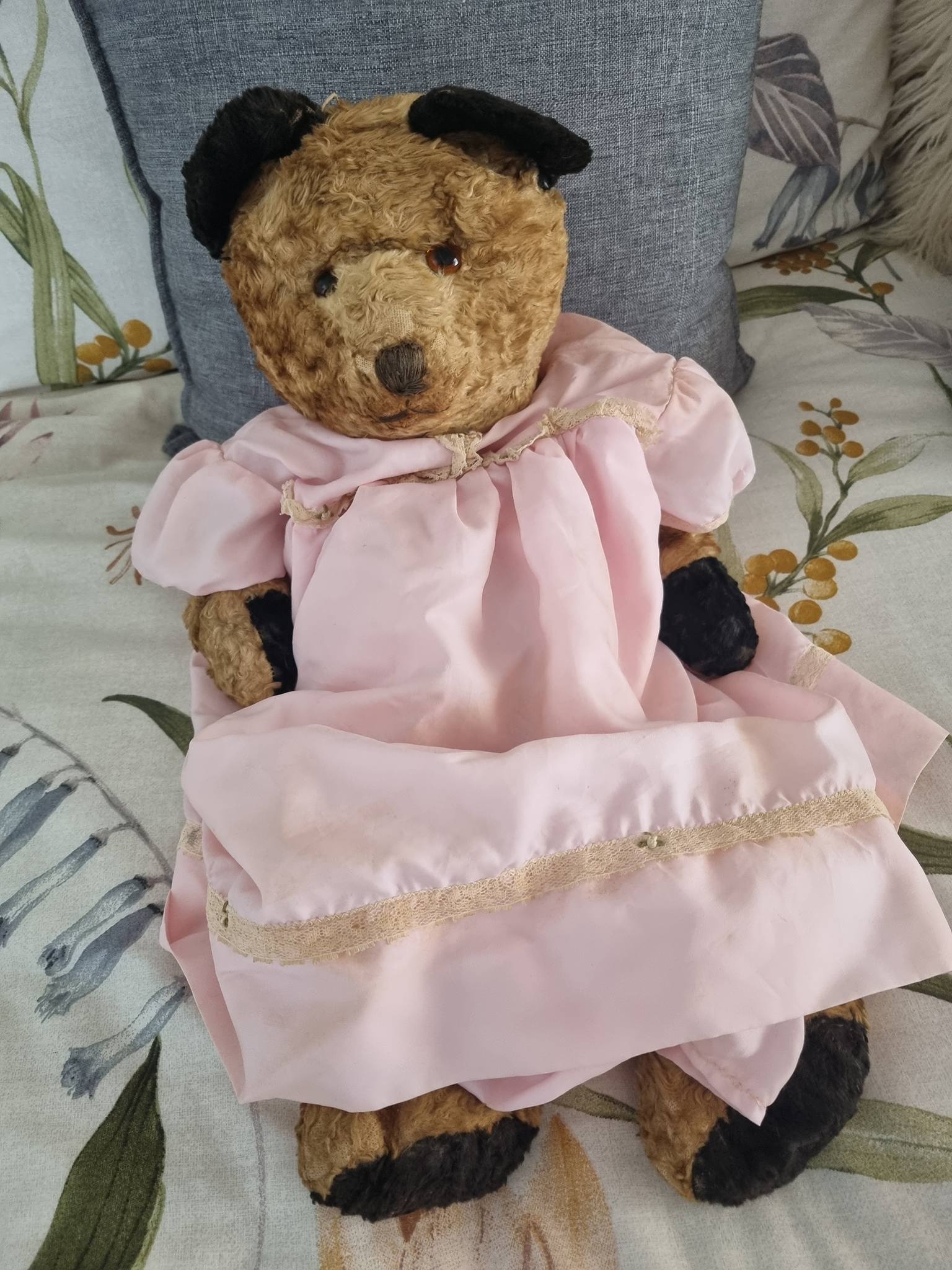 ぬいぐるみ・人形・置物 vintage teddy bear with frill dress