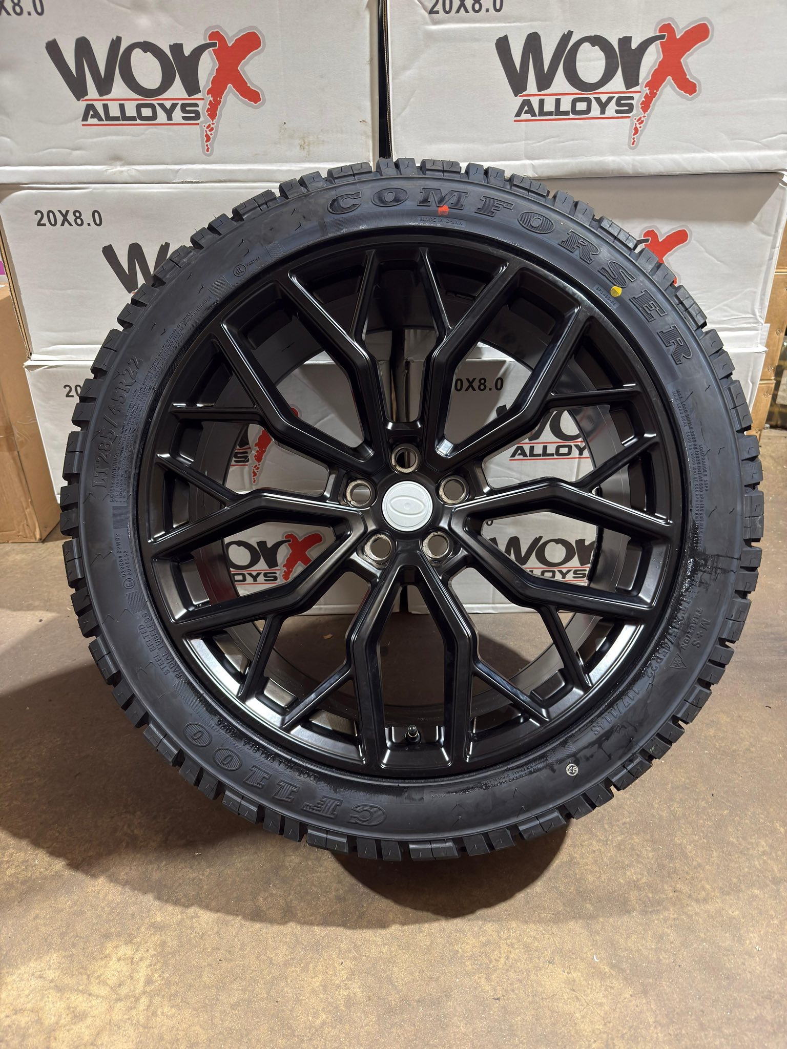 とんみ‼️ Genuine Urban Alloy Wheels for Land Rover Defender/Range