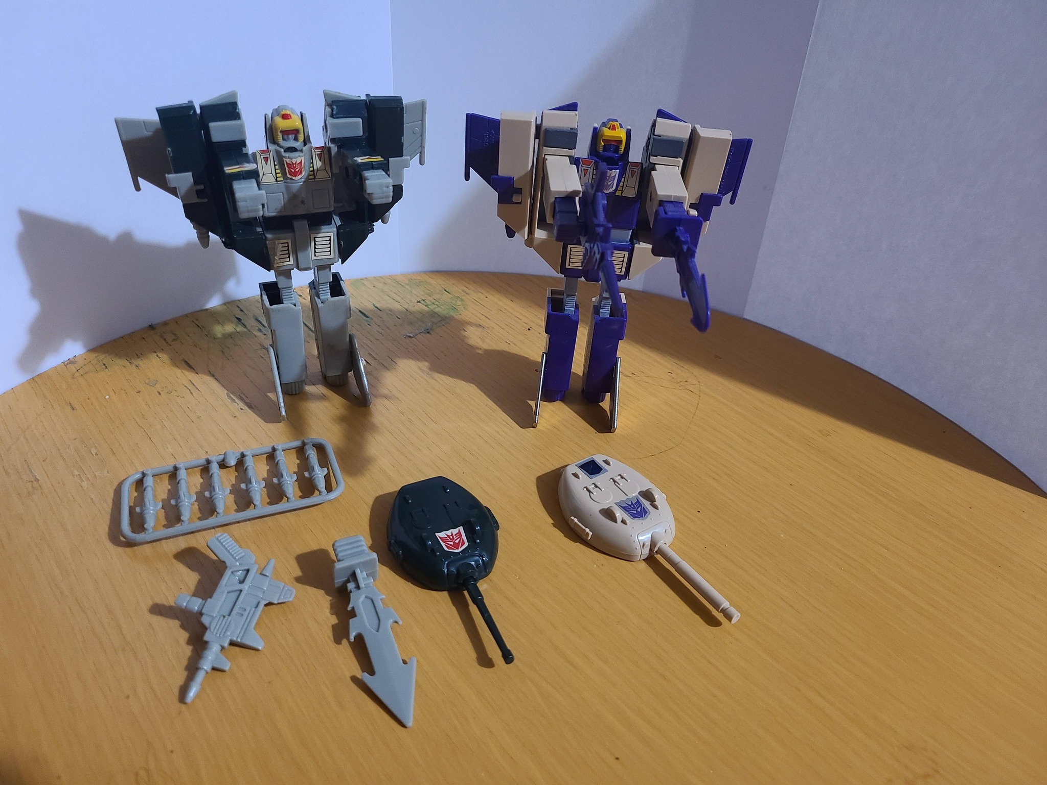 Transformers: Victory [D-309] **Destron (Decepticon) Crossformers