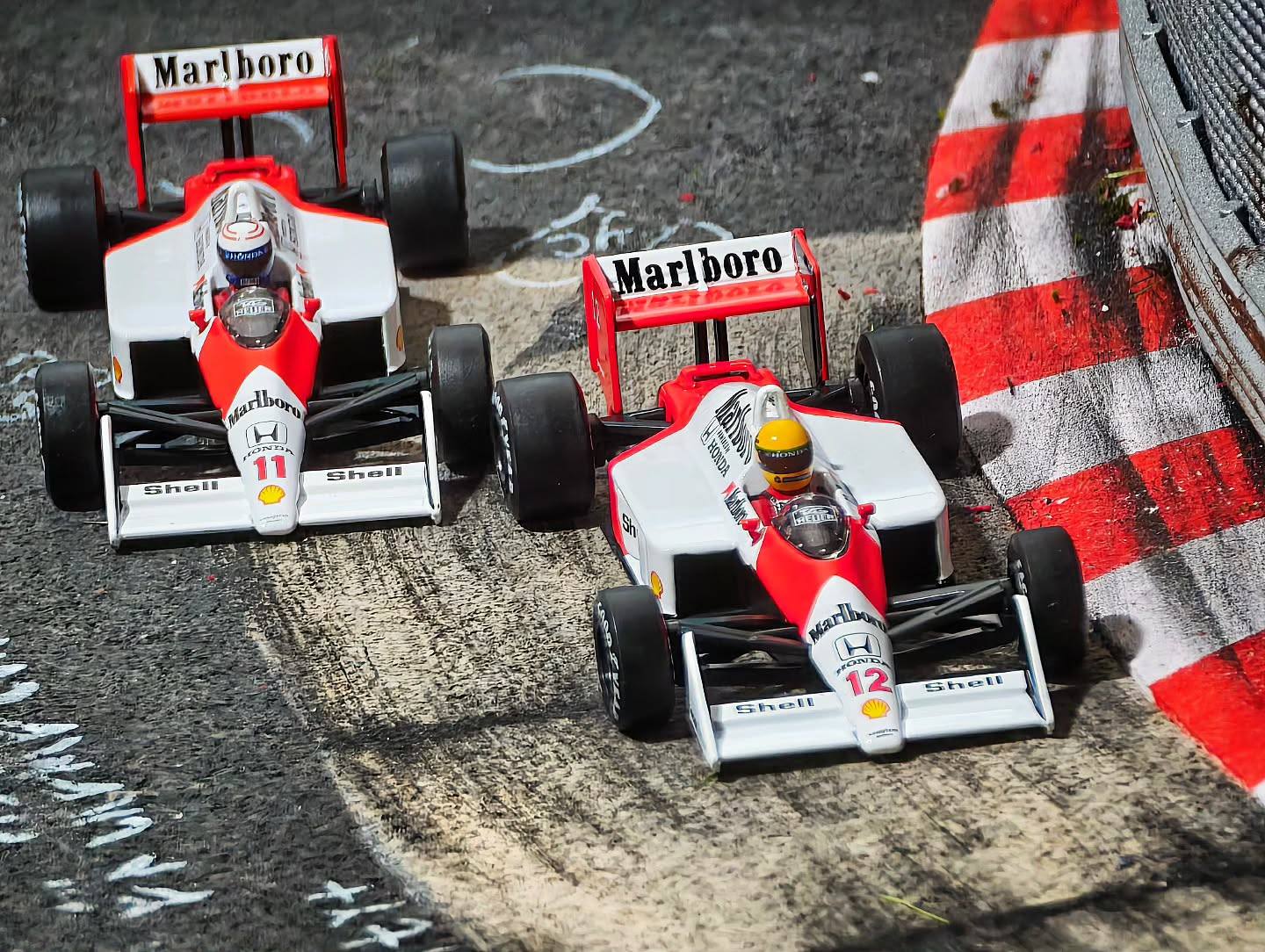 McLaren MP4/4 1988 Japanese Grand Prix, Aryton Senna by MiniGT.