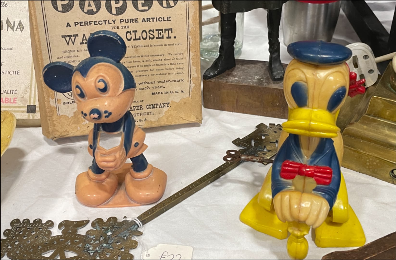 Late 50s/early 60s windup Mickey xylophone set