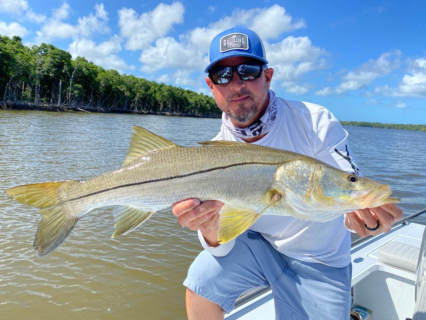 Hell’s Bay guide Capt. Rob Munoz... - Hell's Bay Boatworks | Facebook