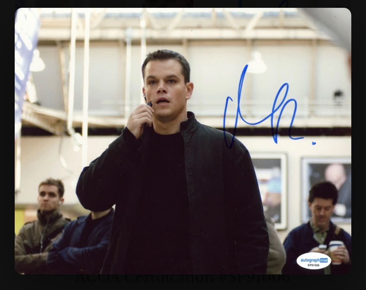 Matt Damon Signed 8x10 Photo with ACOA Cert for Auction