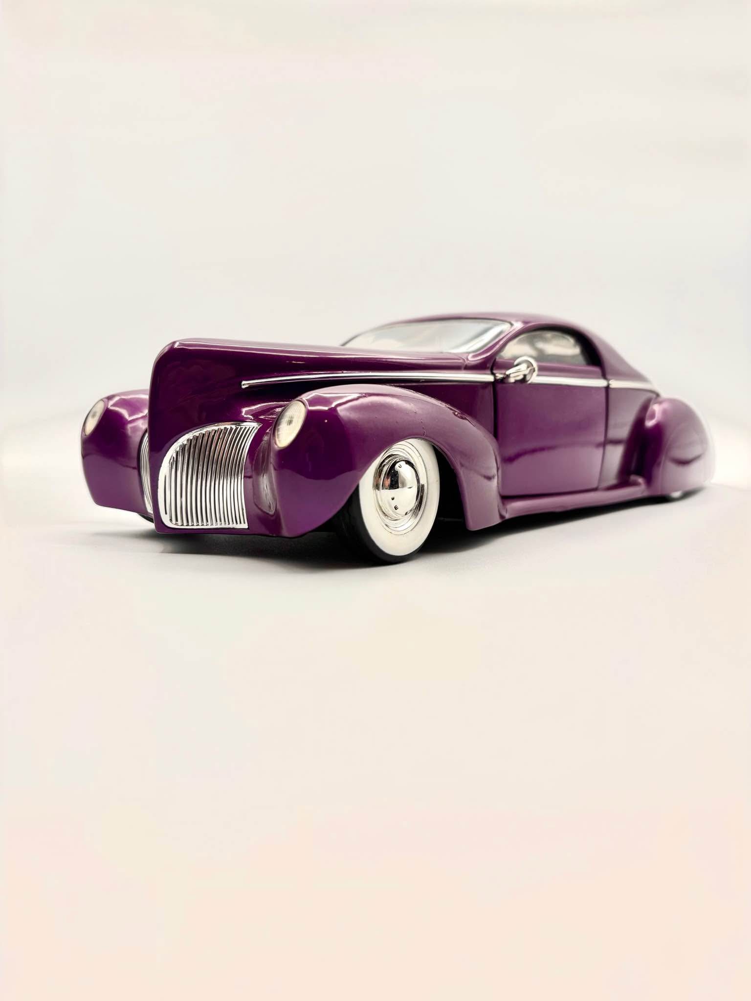 1937 Lincoln Zephyr Hot Rod, 1:18 diecast model car from Hot