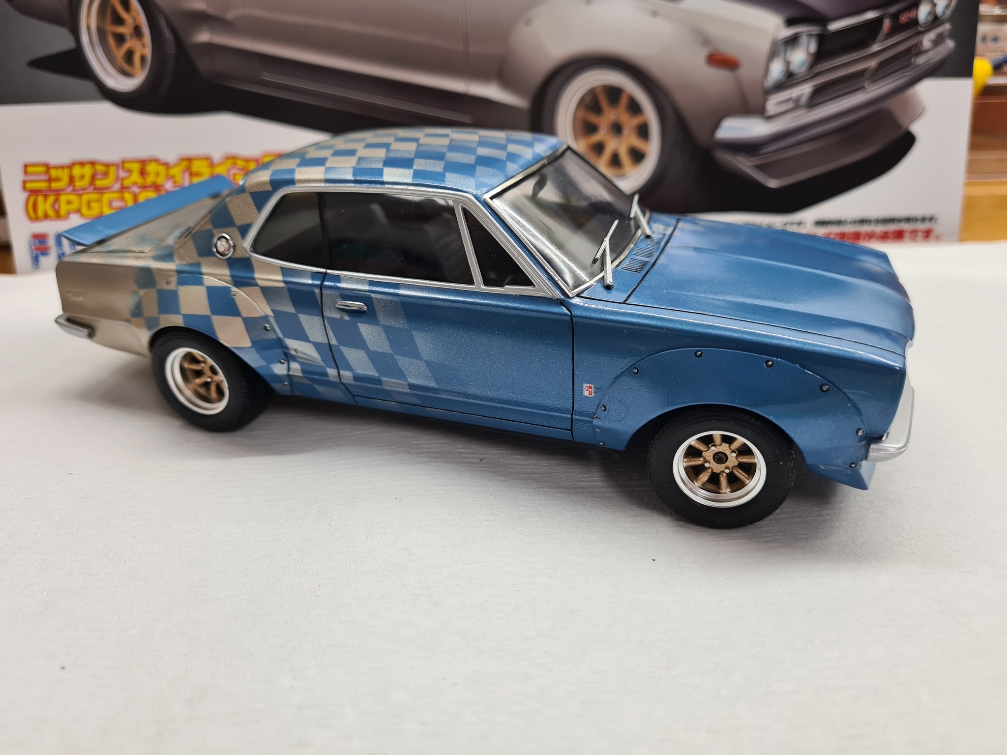 Fujimi Nissan Skyline 2000 GT-R 1/24 model kit review