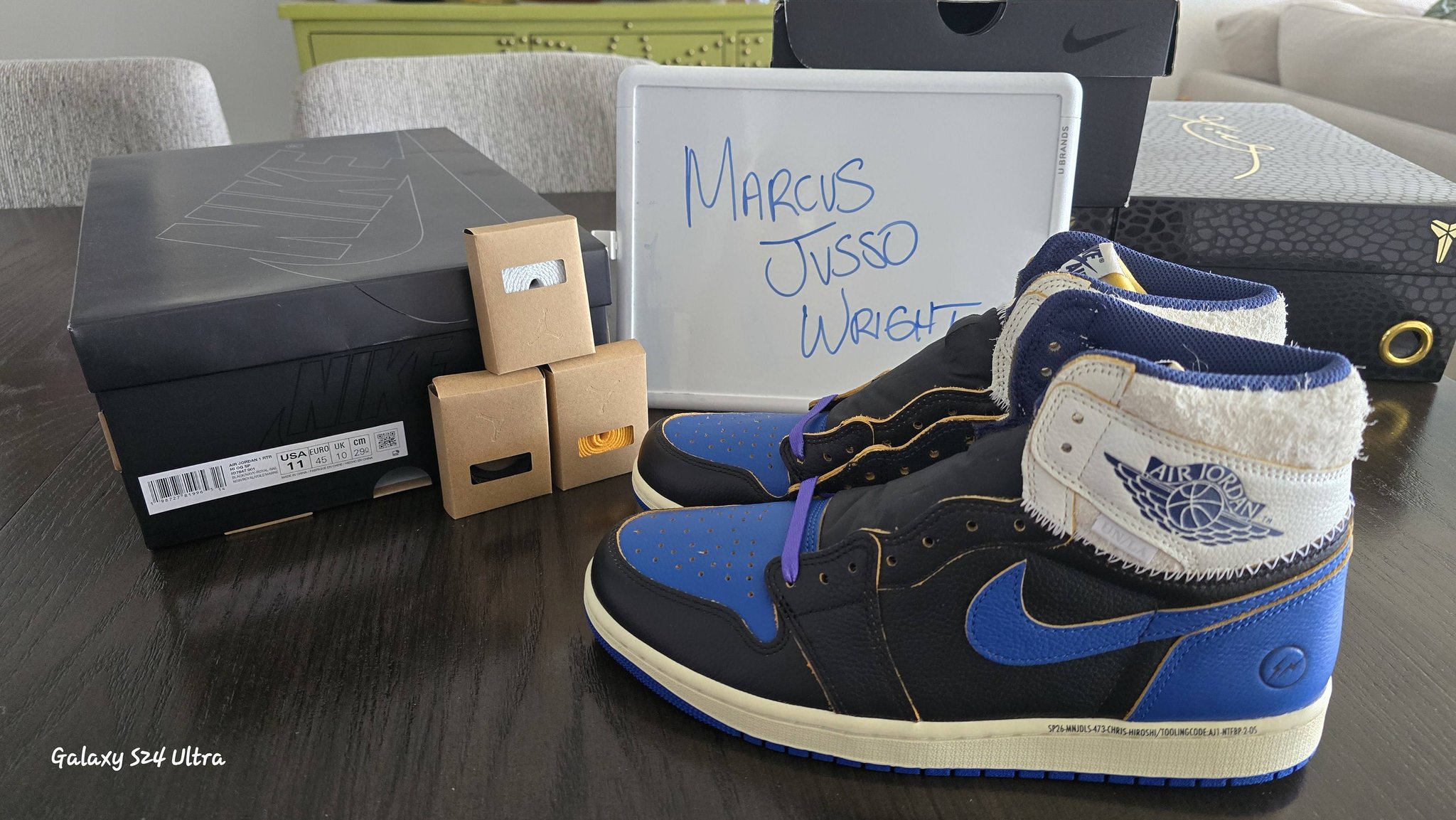 For sale Kobe 4 draft pack lakers colorway GS 6,800 Size 6,5y and 
