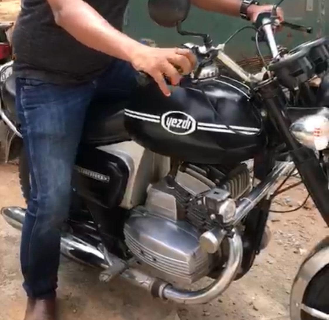 Stolen Roadking bike KA01J4795 with special paint job