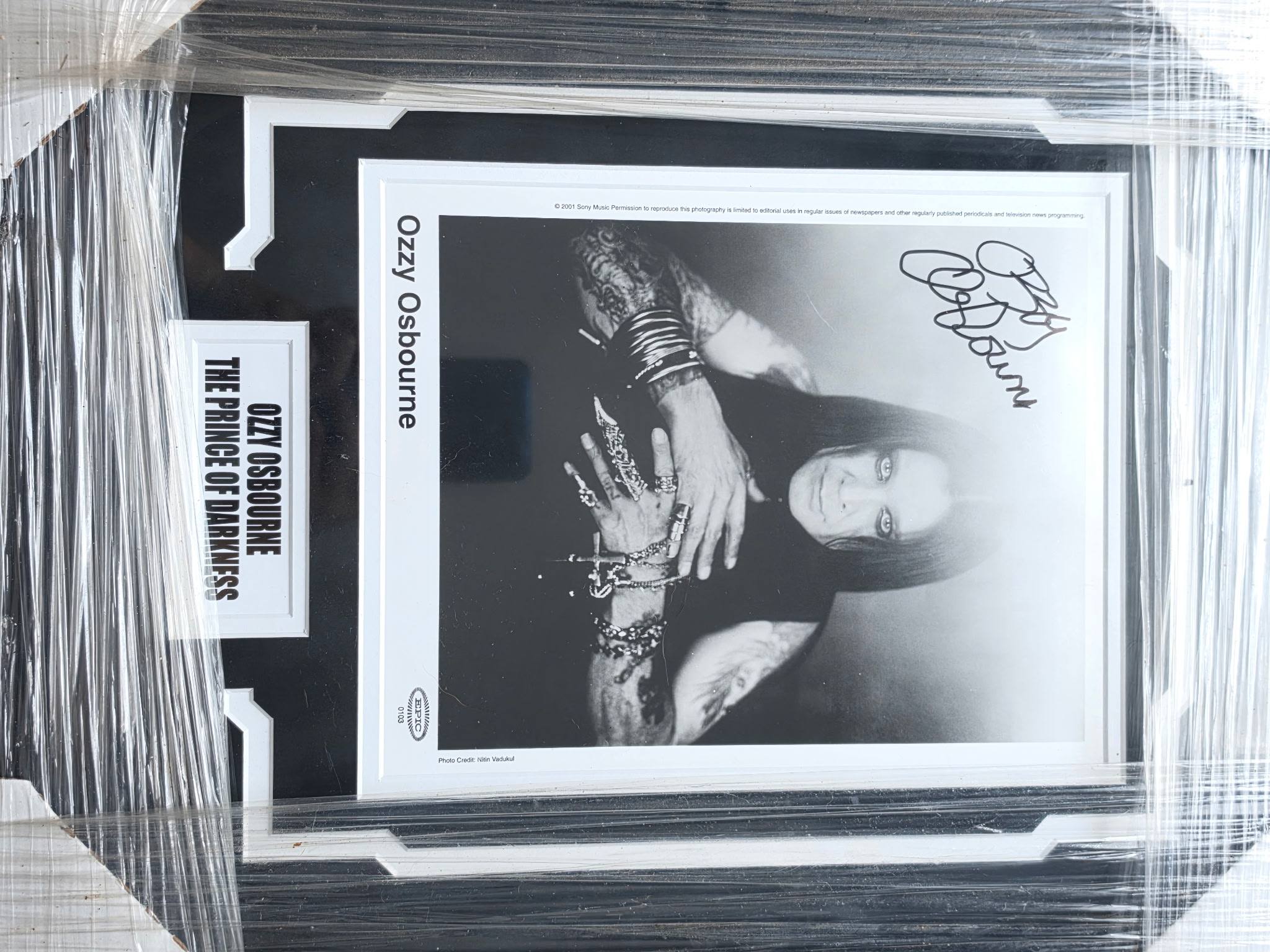 ユージー様オーダー Ozzy Osbourne and Alice Cooper signed framed 8x10 photos with JSA