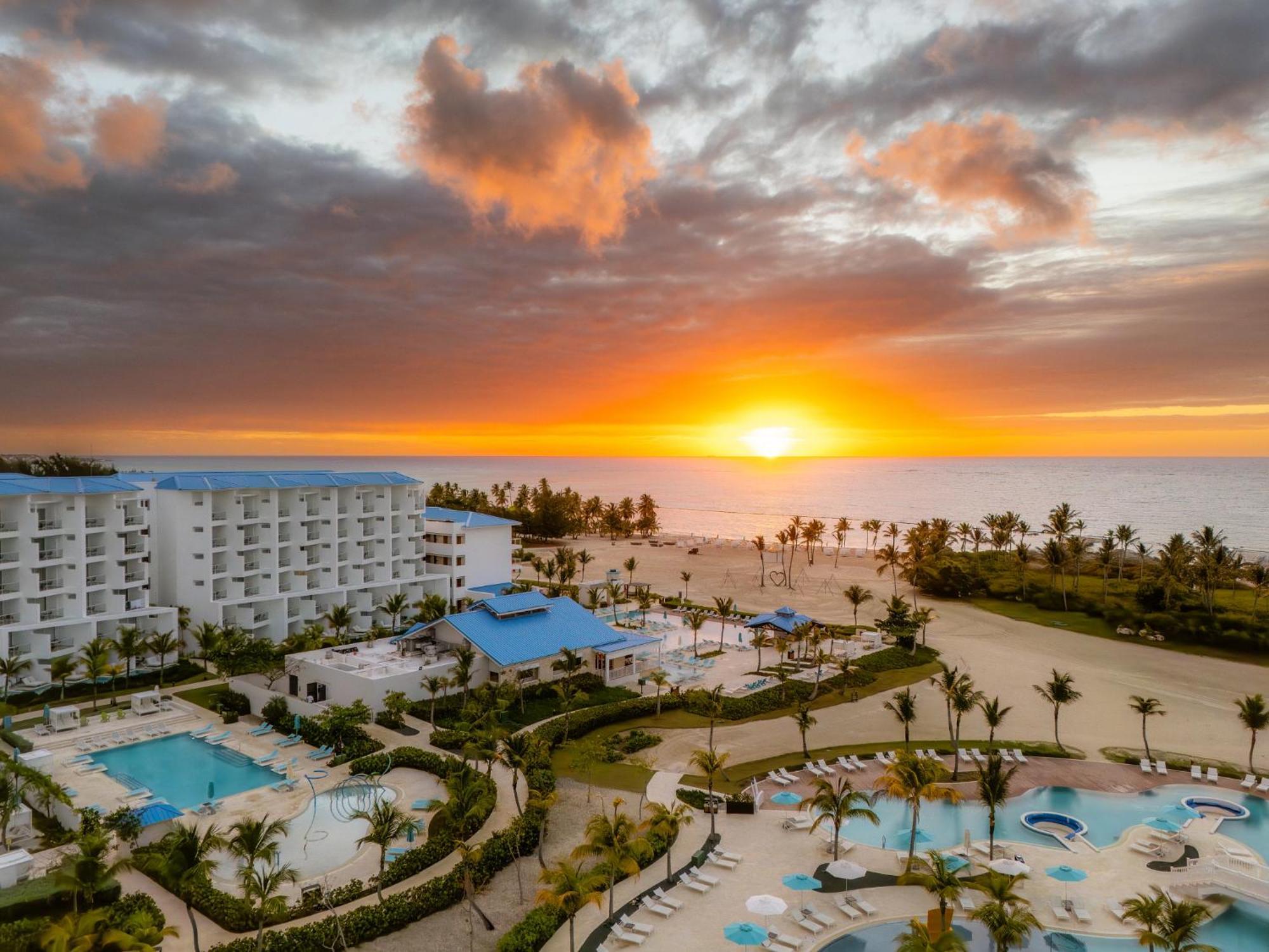 dreams palm beach punta cana dress code for restaurants and events at Cap Cana? multi-way belt wraping