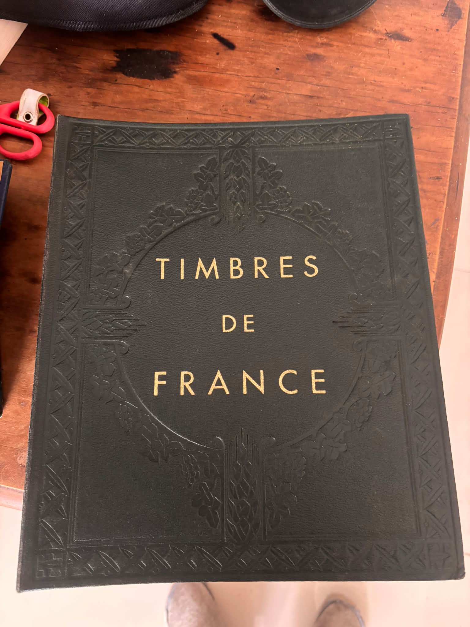 Are these French stamps?