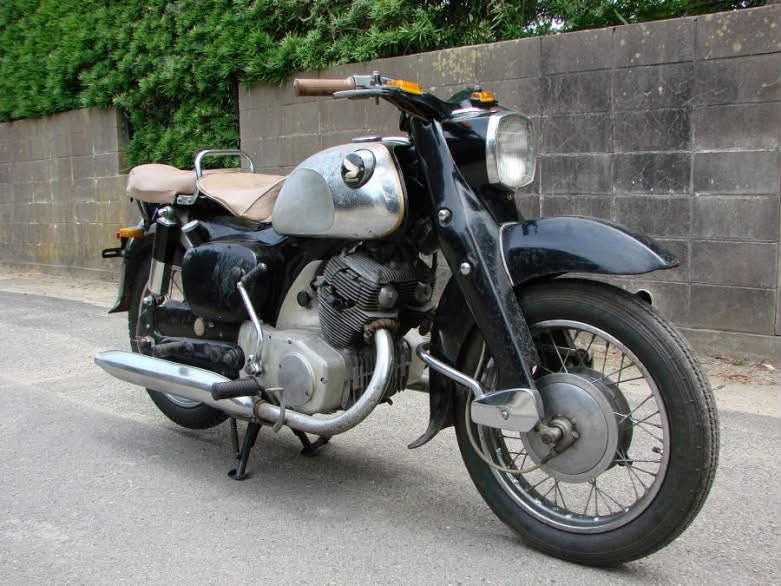 1960 Honda C72 Dream motorcycle at Motorcyclepedia Museum