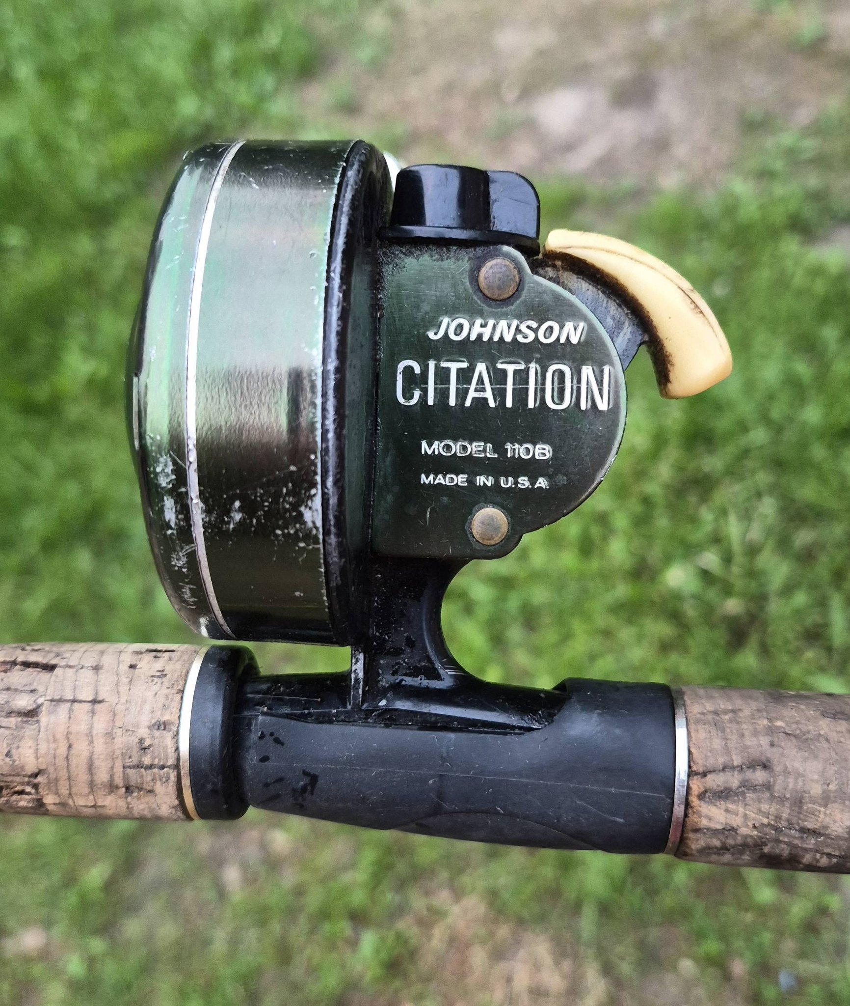 harga reel okuma ceymar c 40 A Spinning Reel, 3000A BFHB2550 Colors:BUCKSKIN W/RED SPARKLES Aquarium Co-Op Pleco Cave 4 fishing line