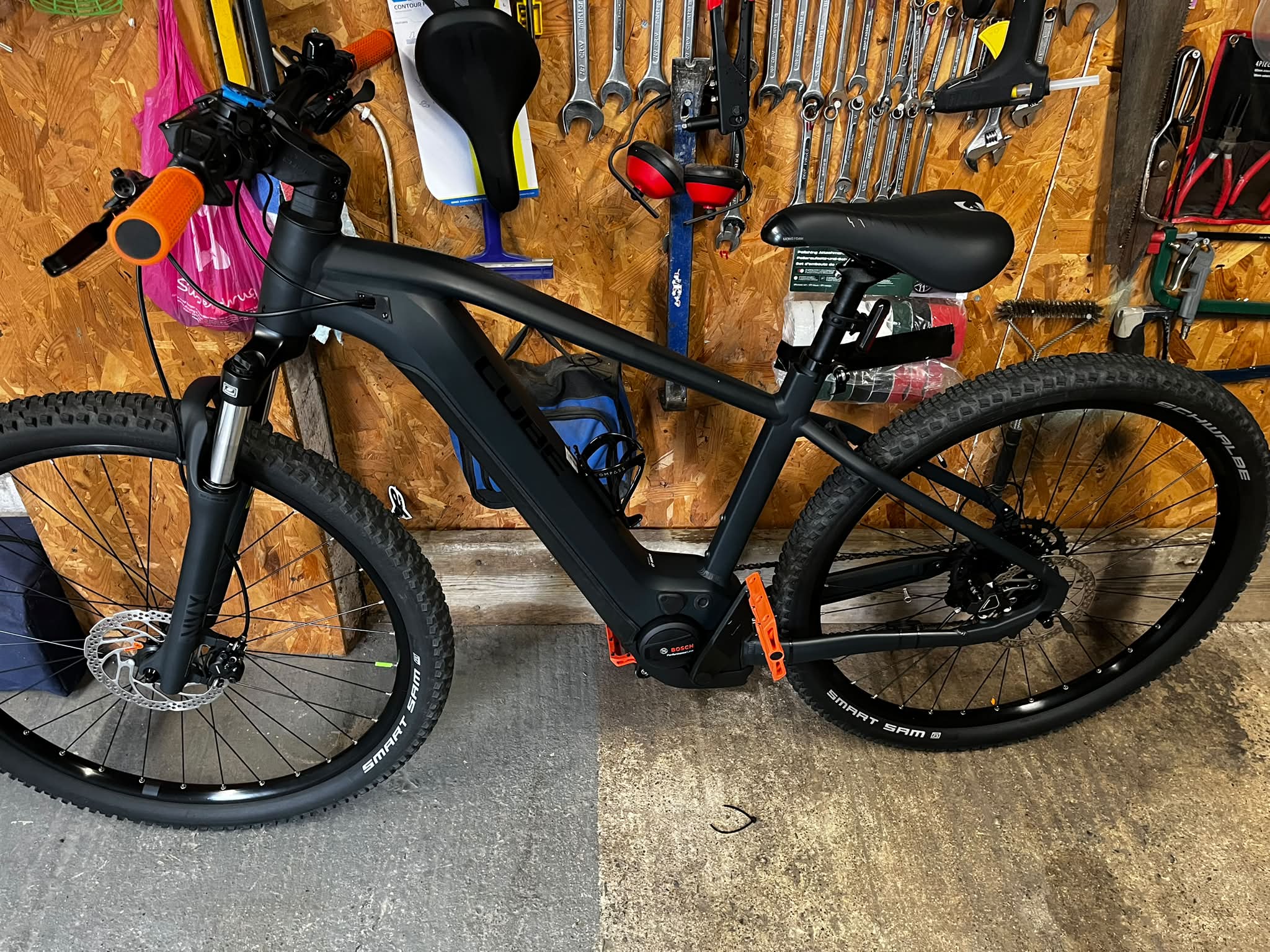 italienisches damenfahrrad Adriatica Bazam City-Trekking Movie Touring-Fahrrad für Damen, 28 Zoll, 6 Gänge, Rahmen aus Stahl, Größe 45, Blaugrün Sport & Freizeit Aufbewahrungsbox transparent ➱ flache Größe:40 ml Box mit Dichtung